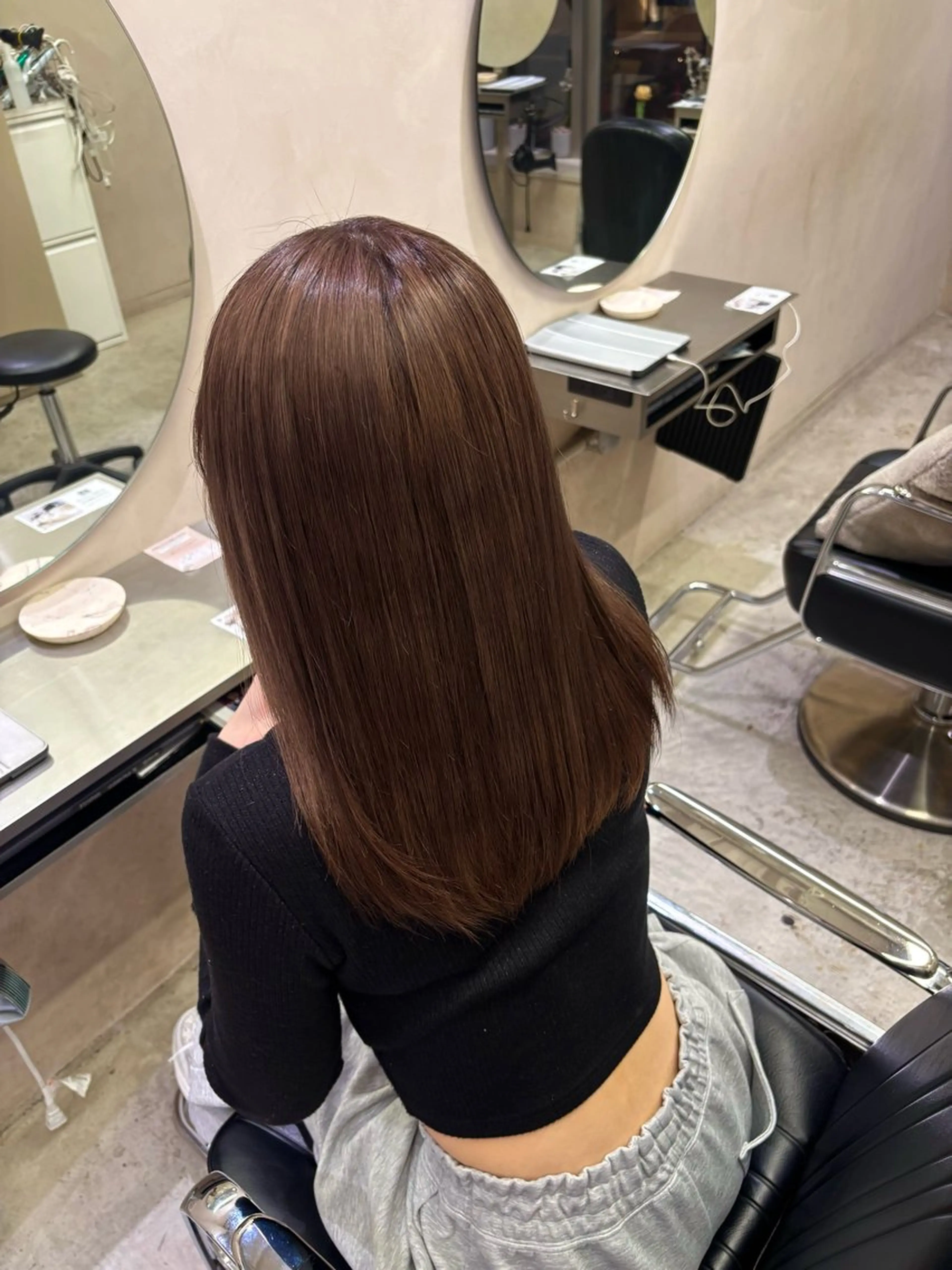 ミディアム カラー ブロンド ブラウンカラー ヘアカラー 東郷 愛々のヘアスタイル