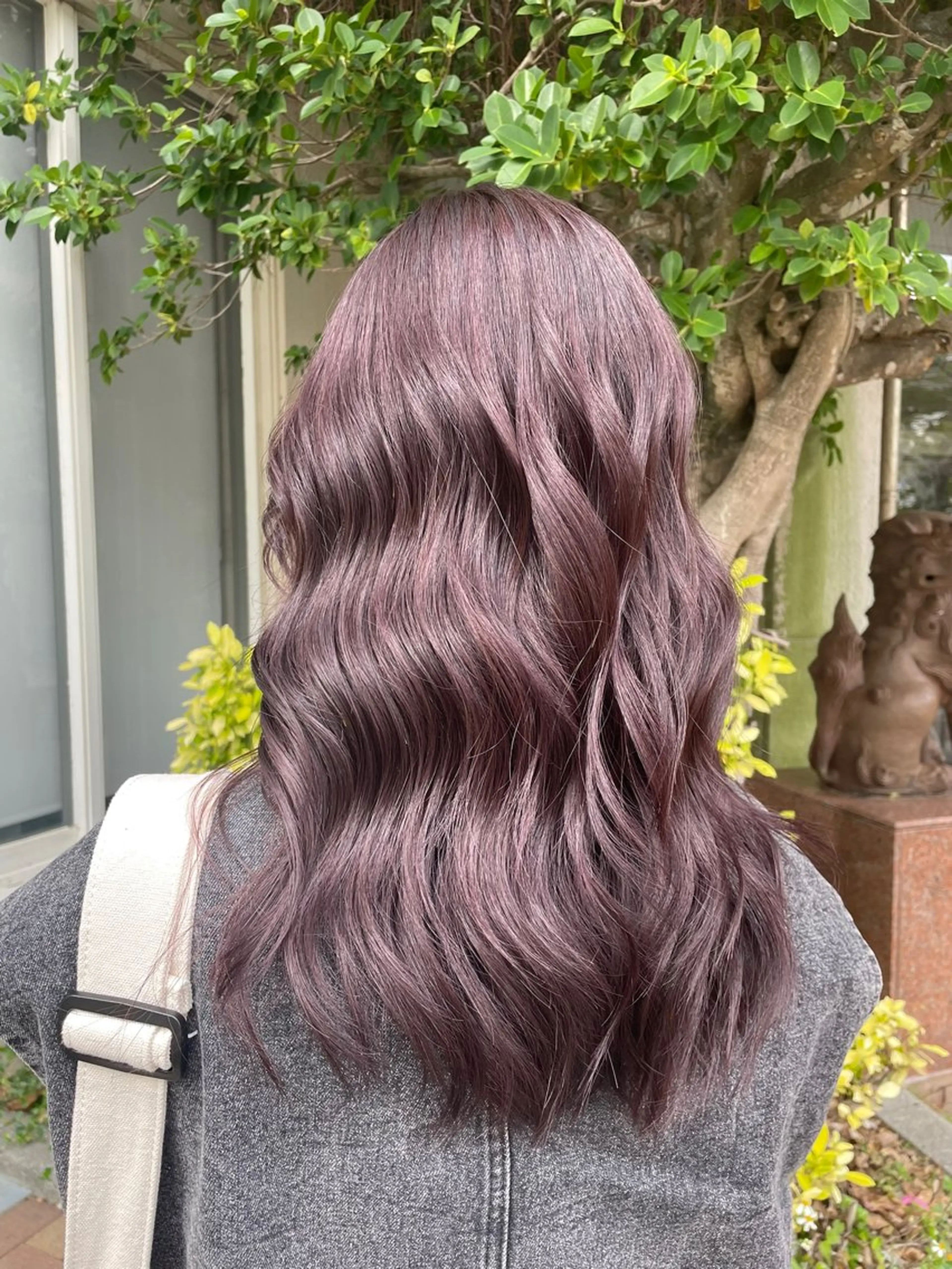 ロング パープルカラー ヘアカラー LUXBE LUCE ひなののヘアスタイル