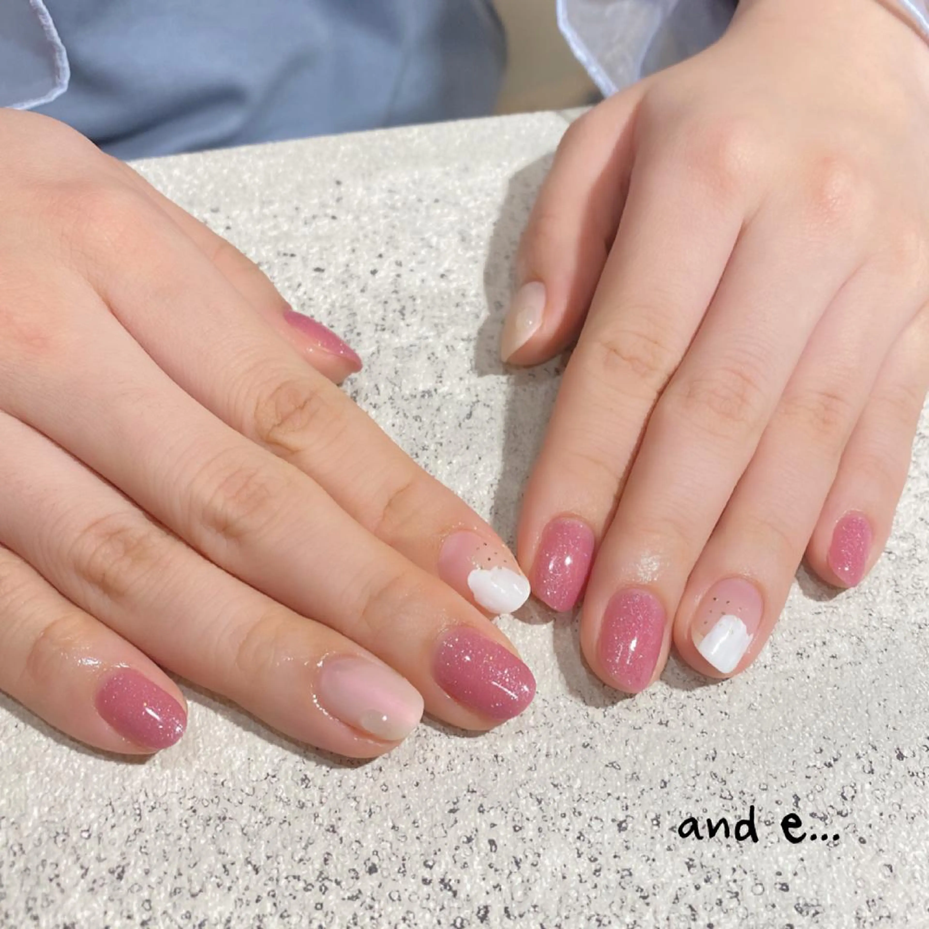 ネイル キラキラネイル ラメ(グリッター) ミラーネイル ニュアンスネイル オフィスネイル nailsalon mur.のネイルデザイン