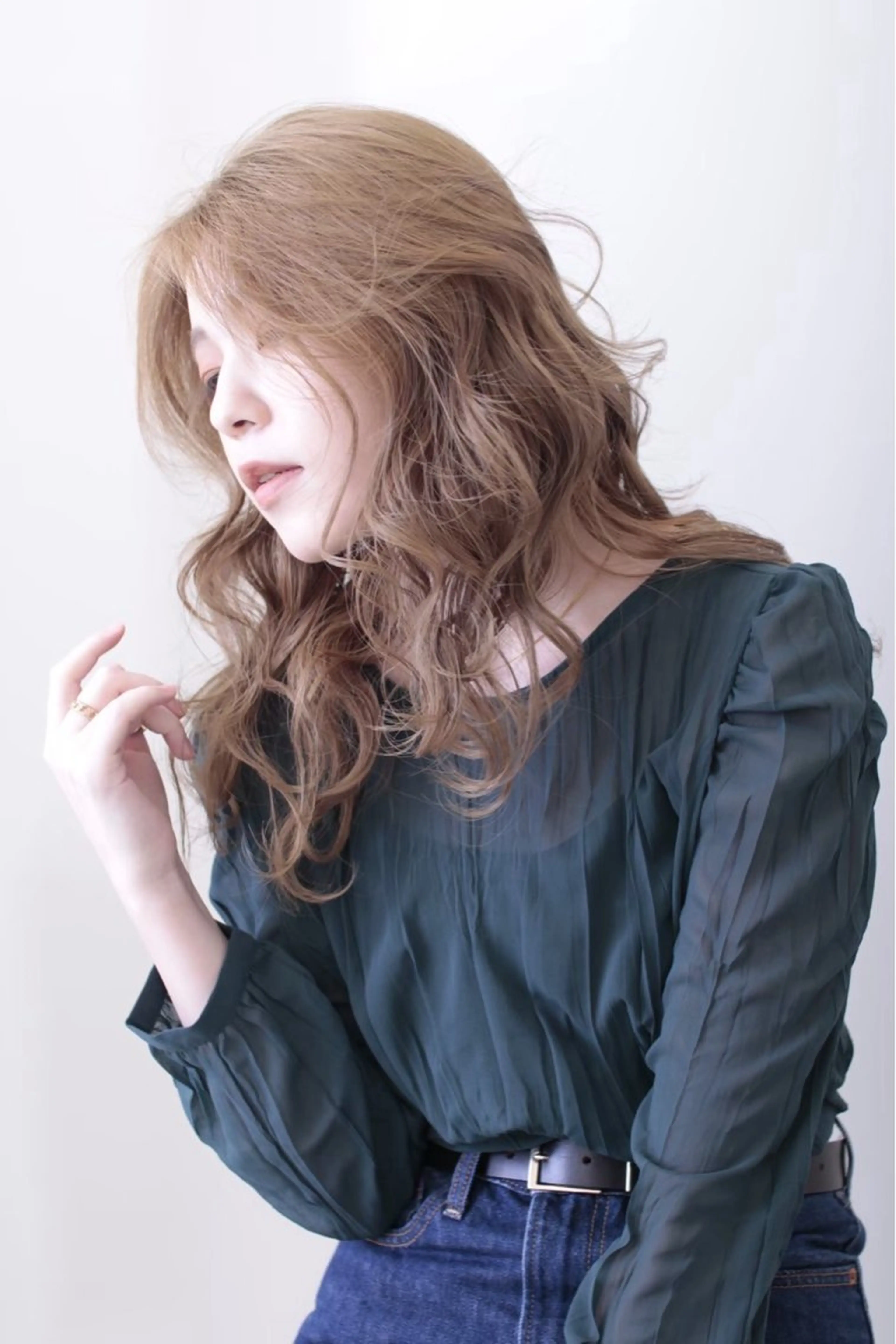 セミロング カラー ヘアアレンジ 齋藤 艶珠のヘアスタイル