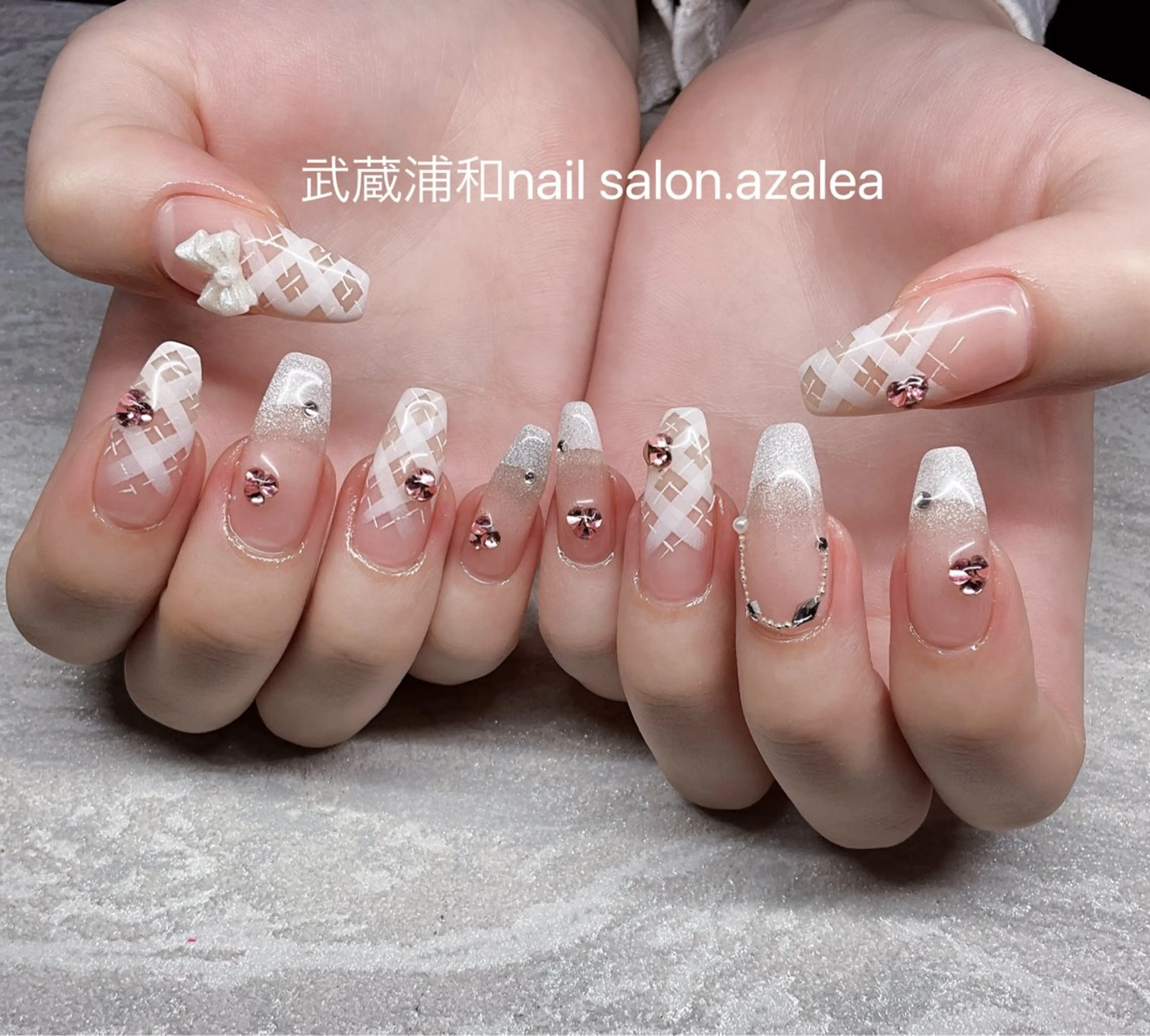 ネイル ハンドネイル R inのネイルデザイン