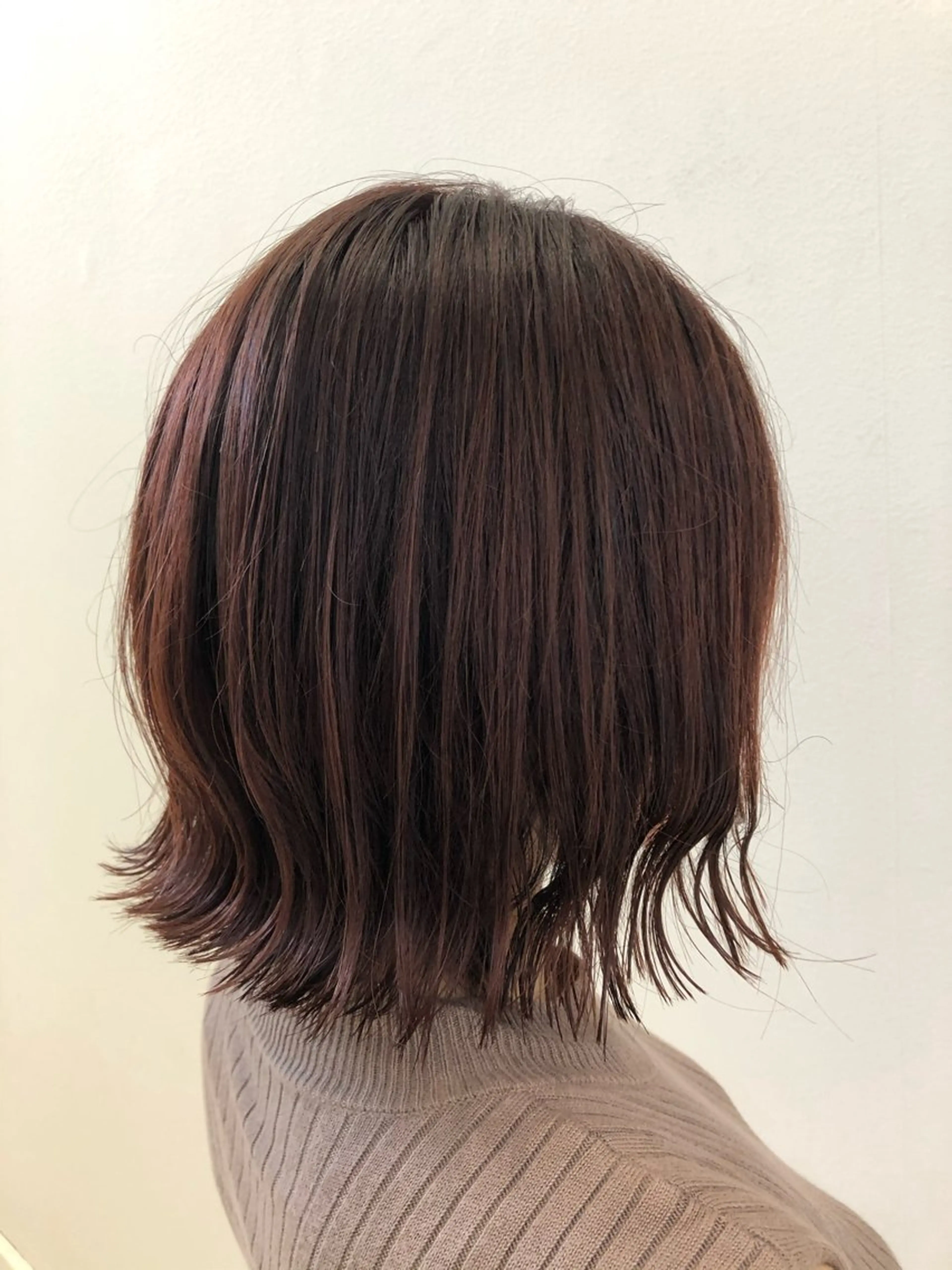 ミディアム カラー 堀 ゆきみのヘアスタイル