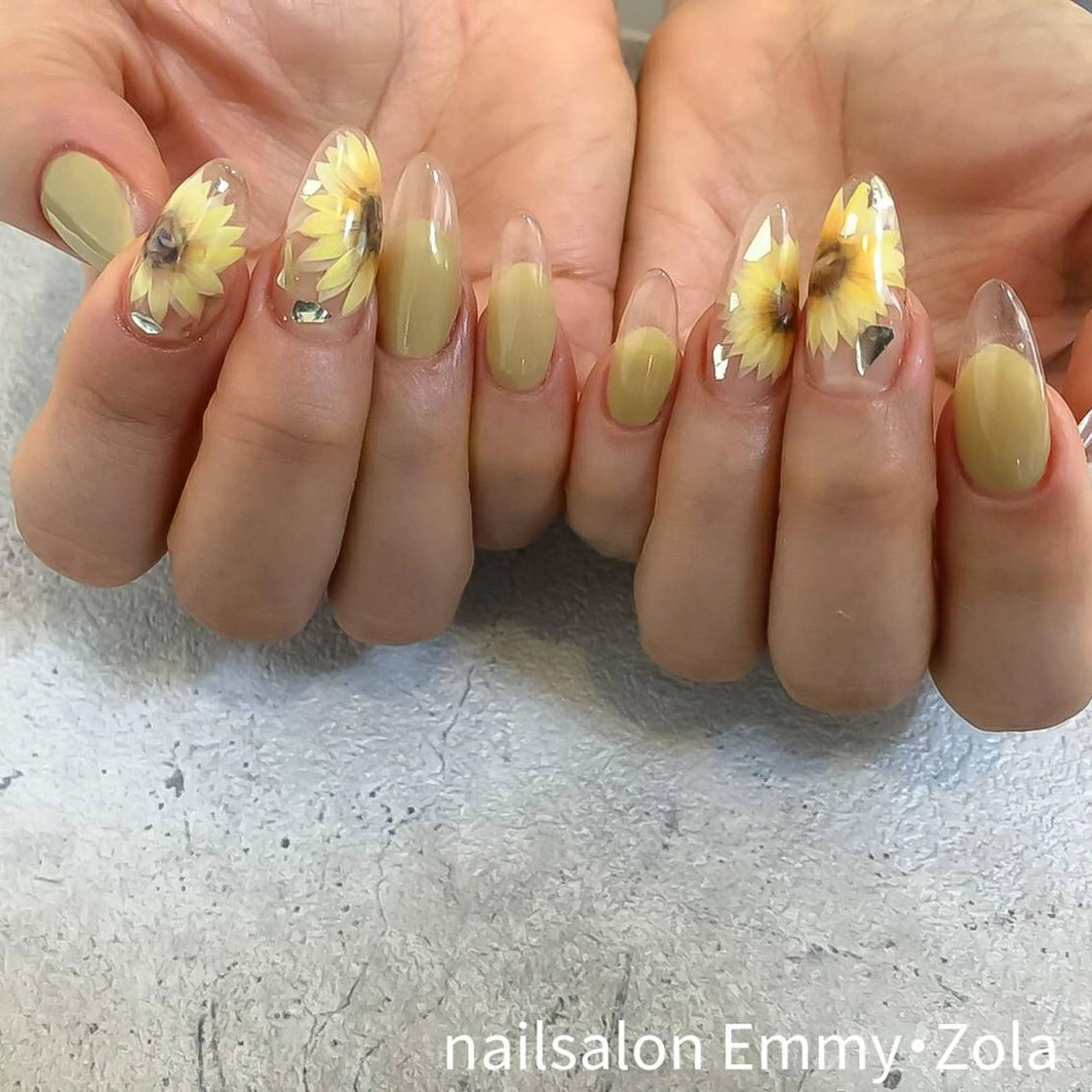 ネイル ネイルサロン Emmy  Zolaのネイルデザイン