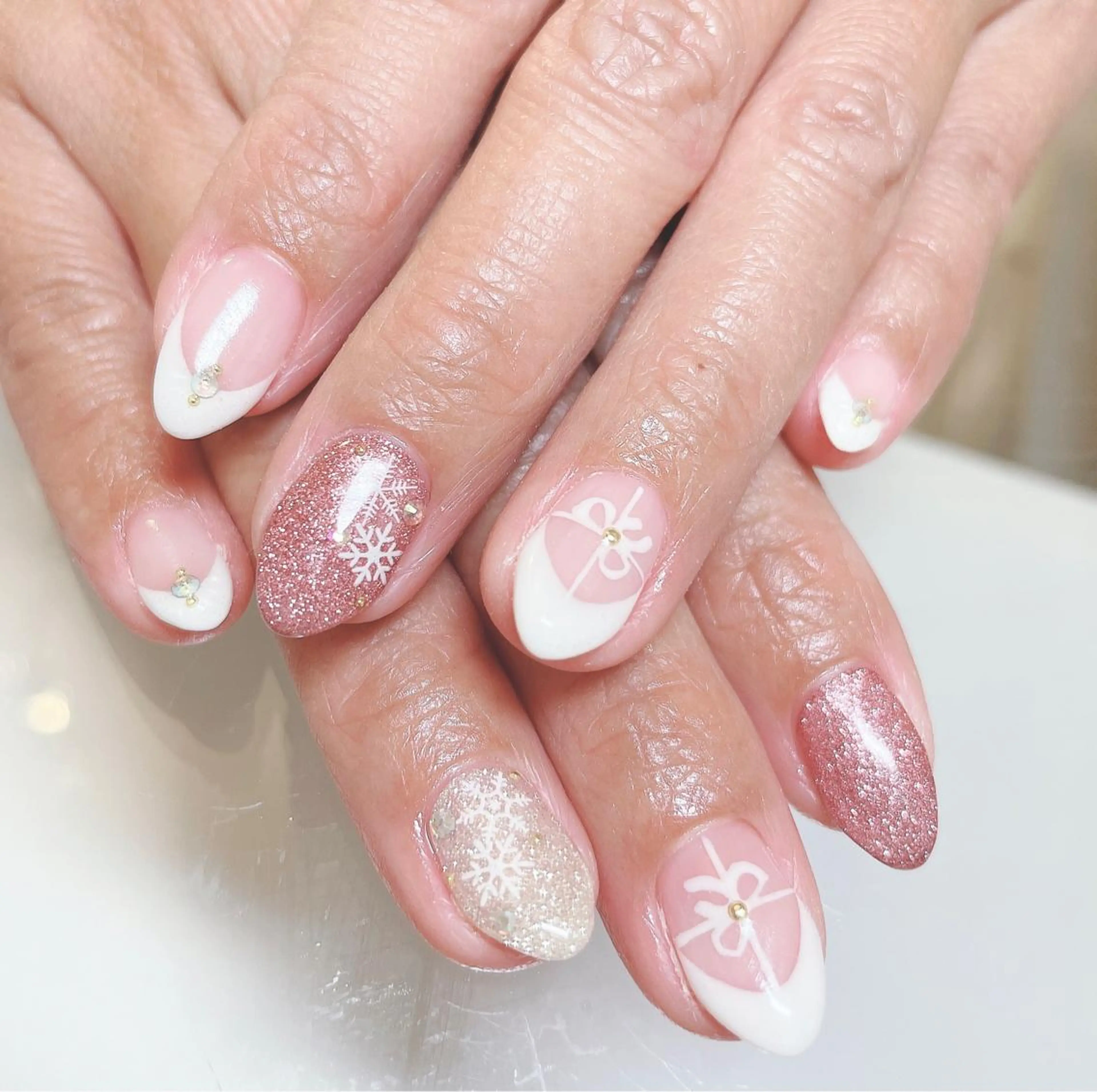 ネイル リボン ハンドネイル Nail room Lunaのネイルデザイン