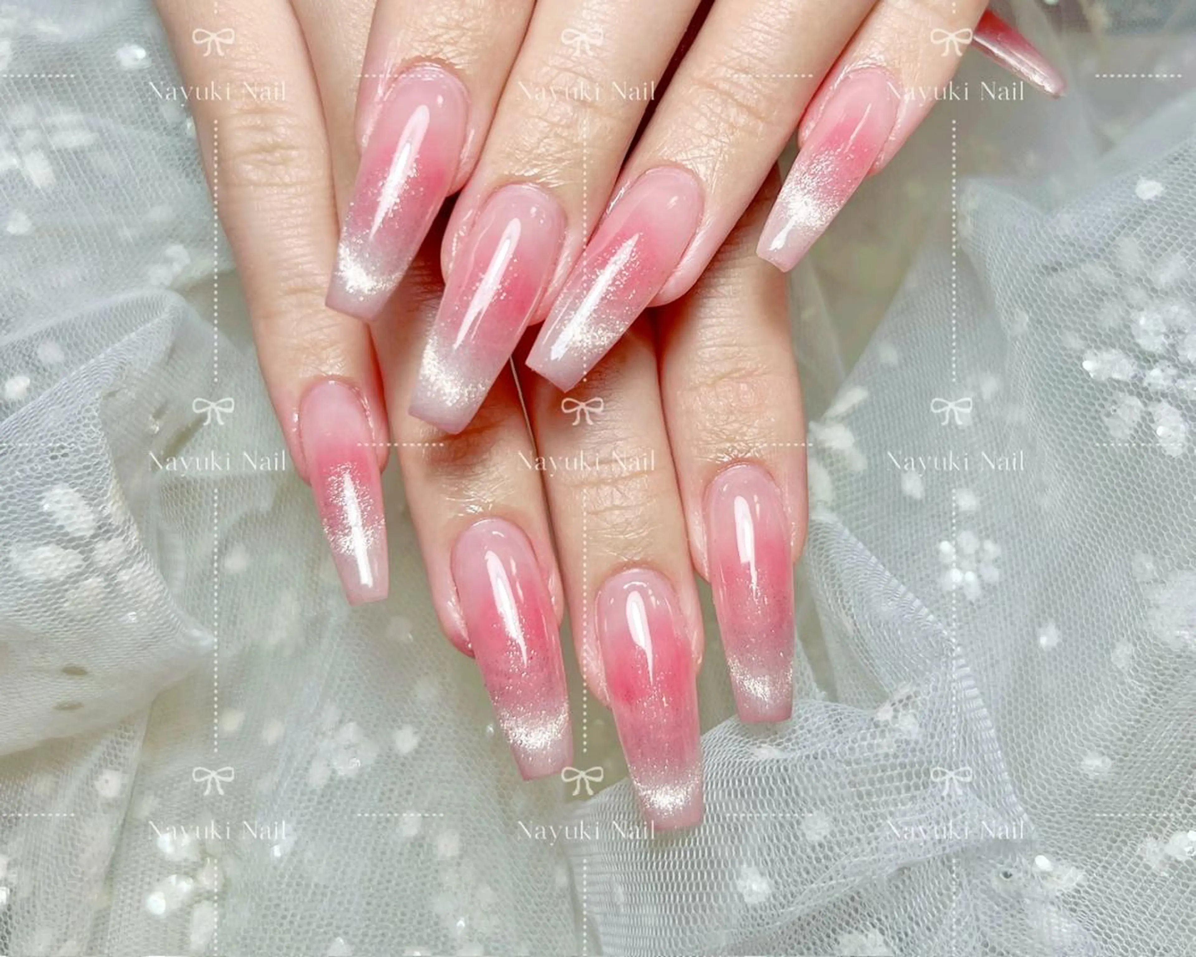 ネイル 🦋 Queenieのネイルデザイン