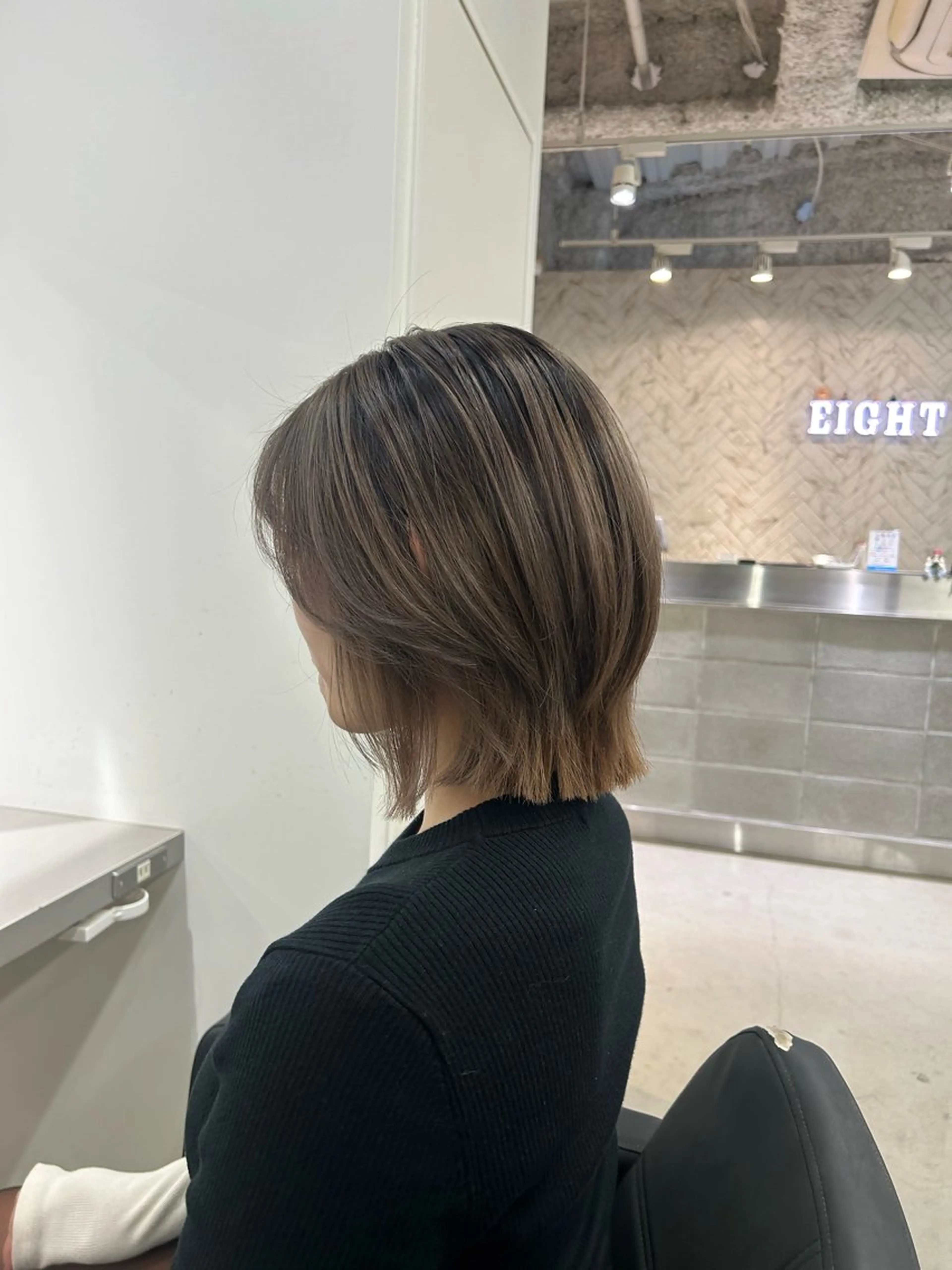 ショート カラー ボブレイヤー バレイヤージュ ボブ レイヤーカット EIGHT mana 海外グレージュ🥥のヘアスタイル