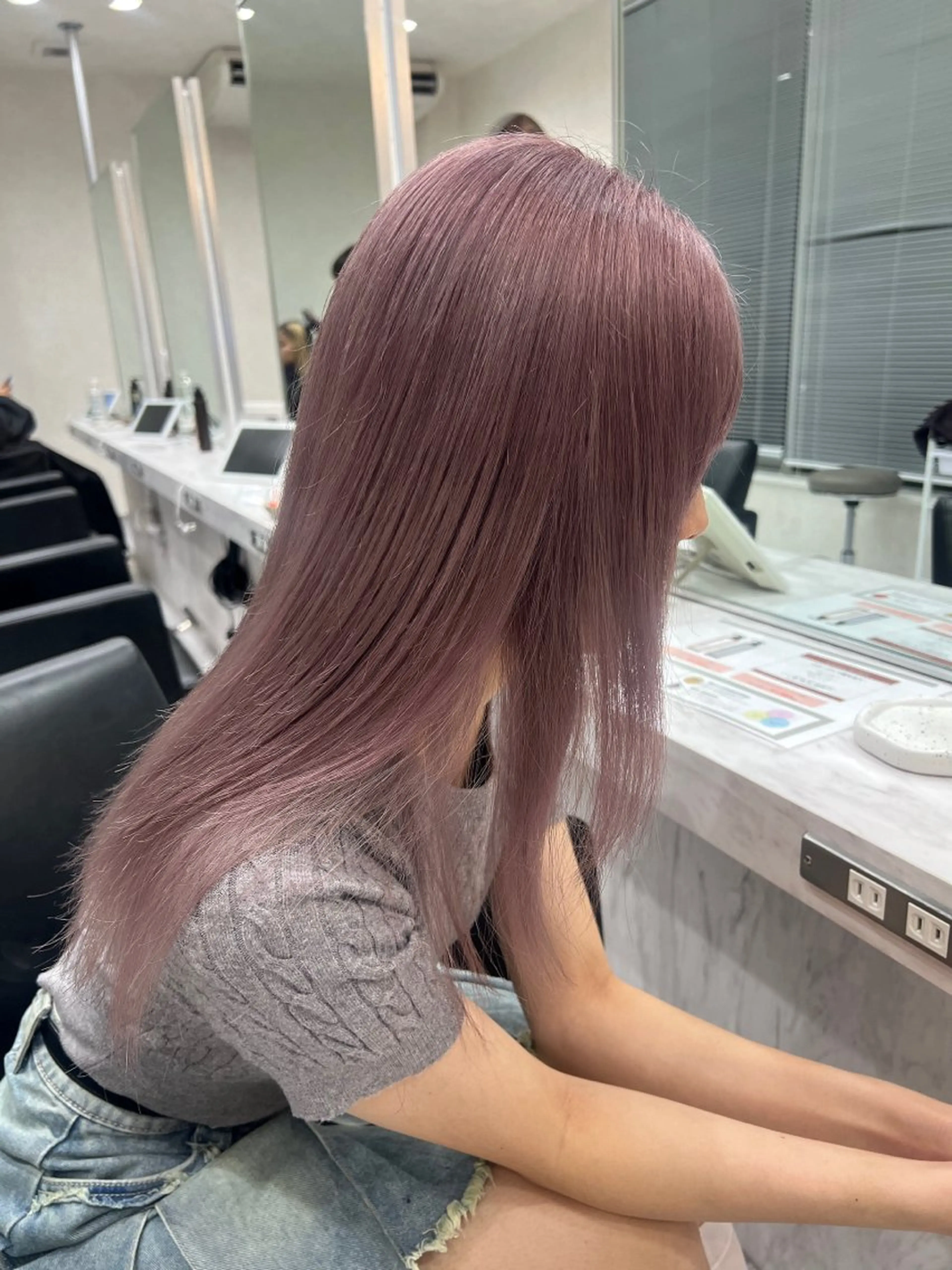 セミロング 韓国風🫧艶カラー 💟ran💟のヘアスタイル