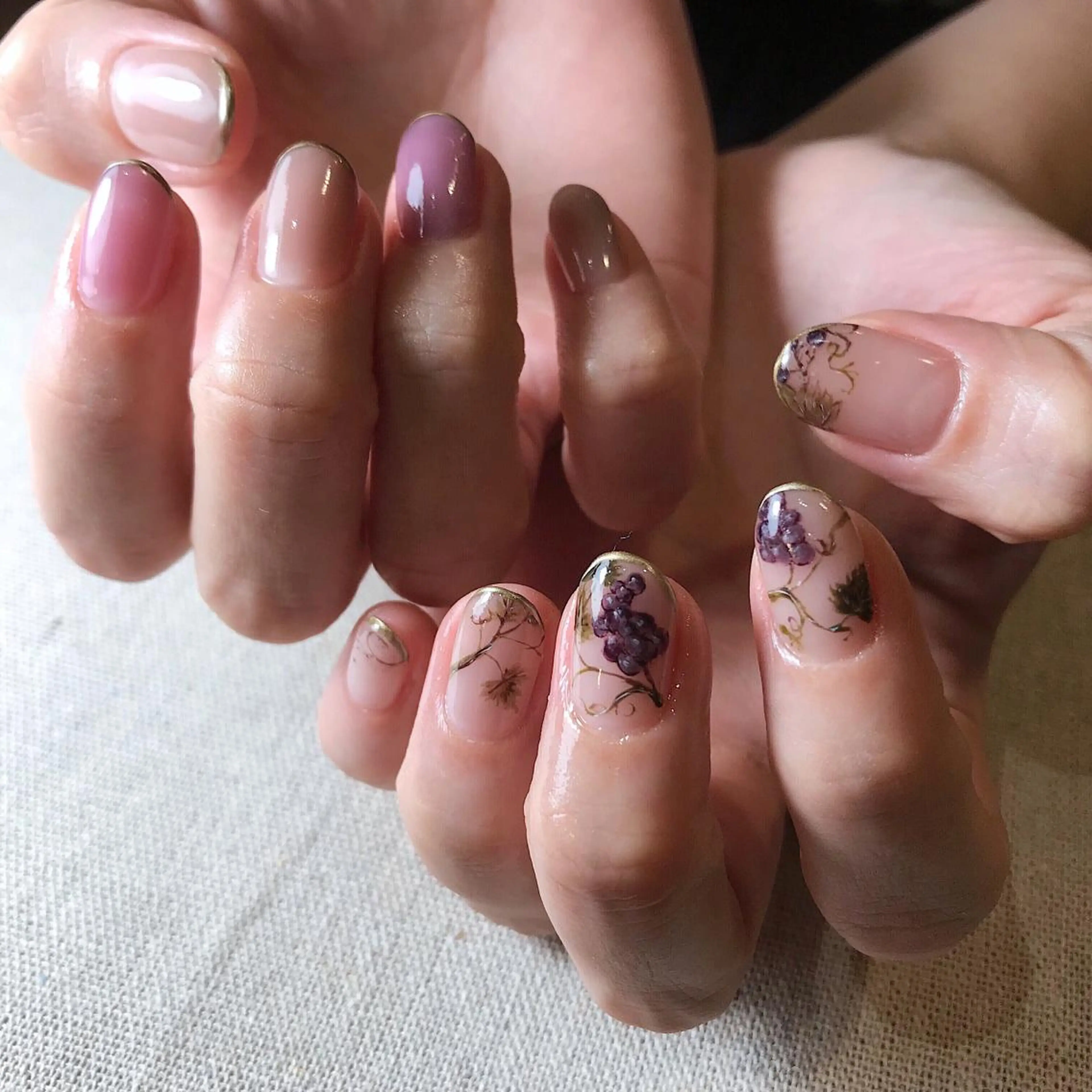 ネイル nail atelier AMBER所属・saori .の眉毛・アイブロウイメージ