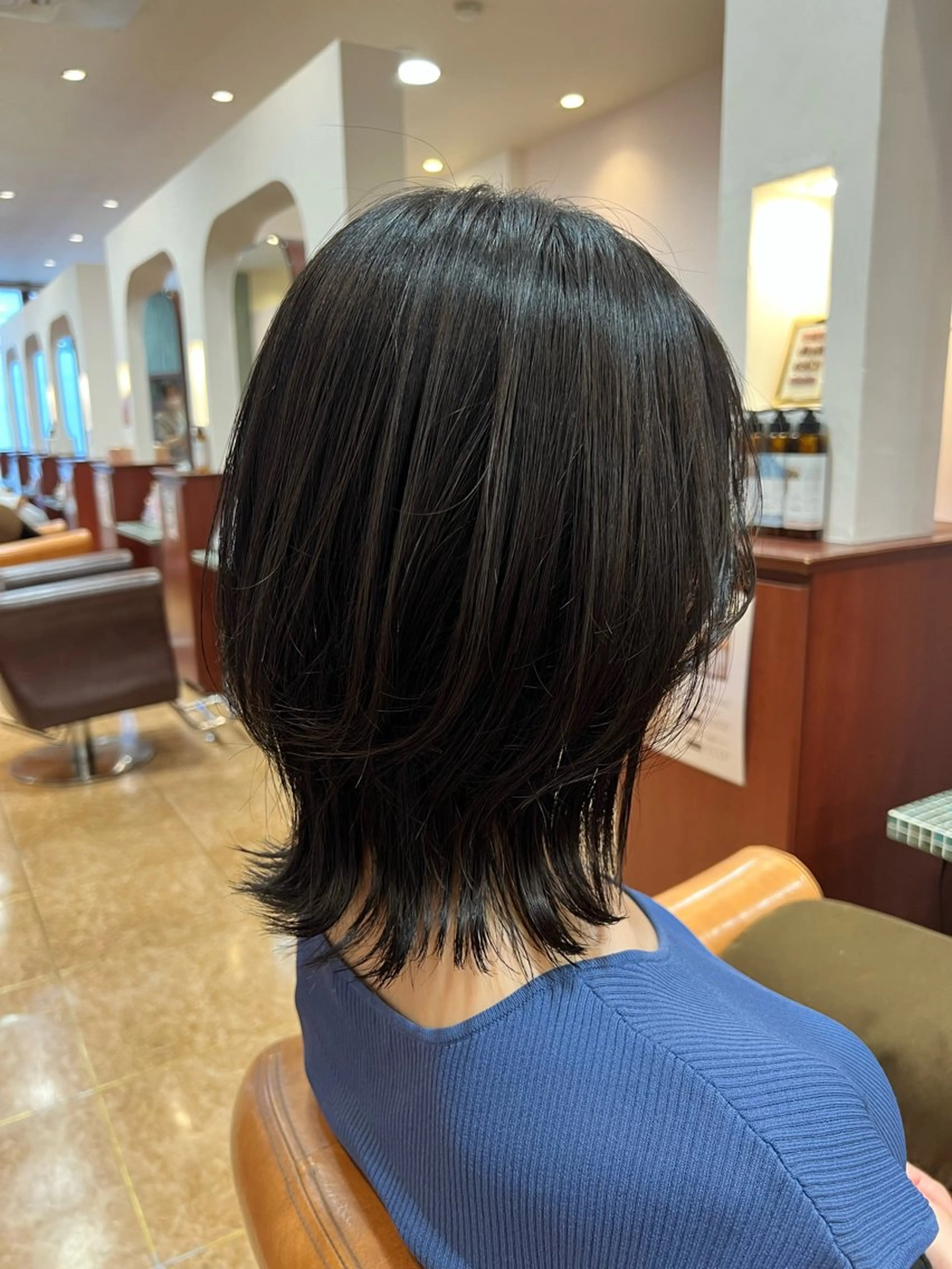 ミディアム カット 加藤 絵美のヘアスタイル