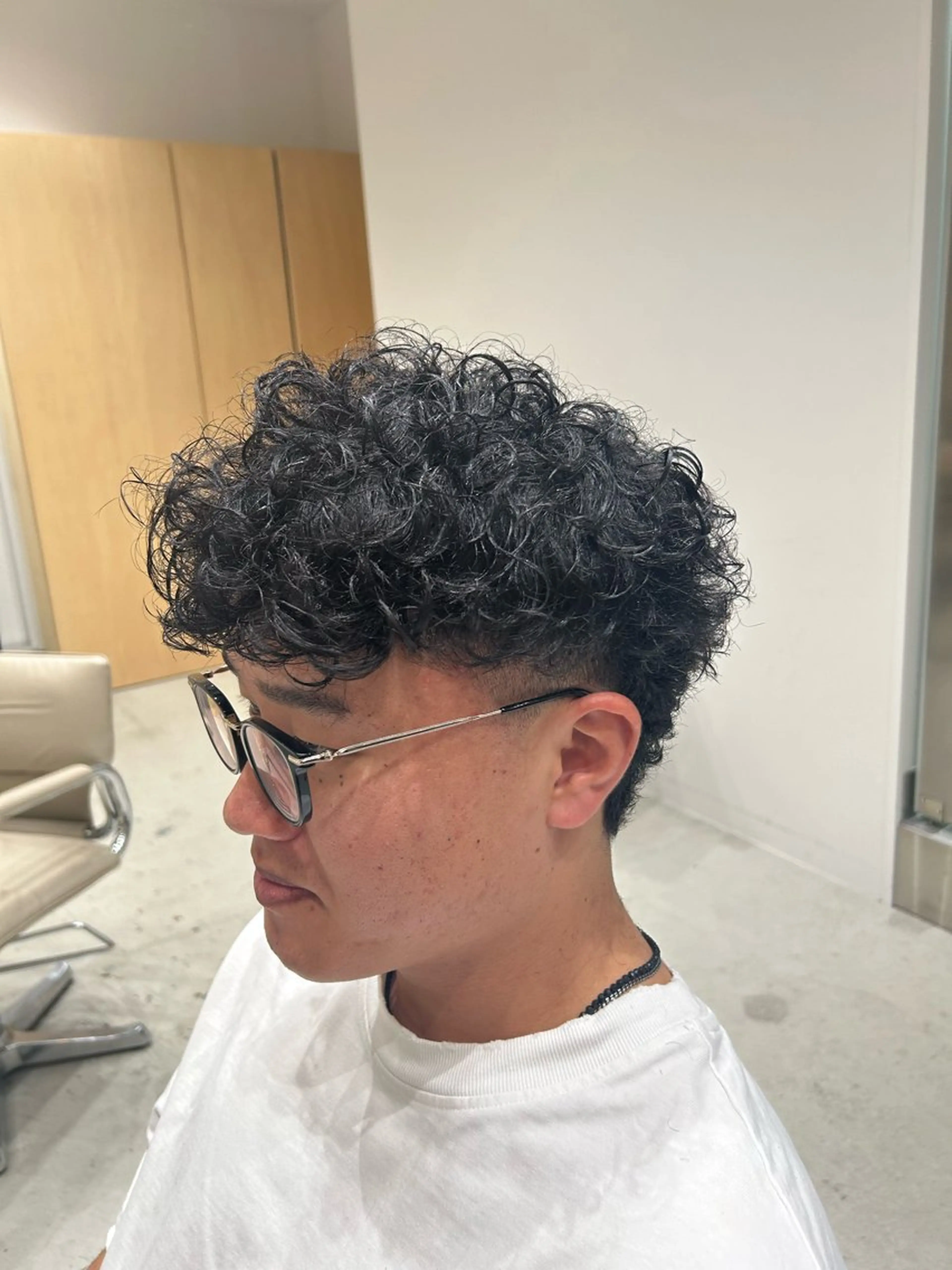 メンズ フェードカット メンズパーマ カット トリートメント 🐲ツイスパ🐲 フェード/龍のヘアスタイル