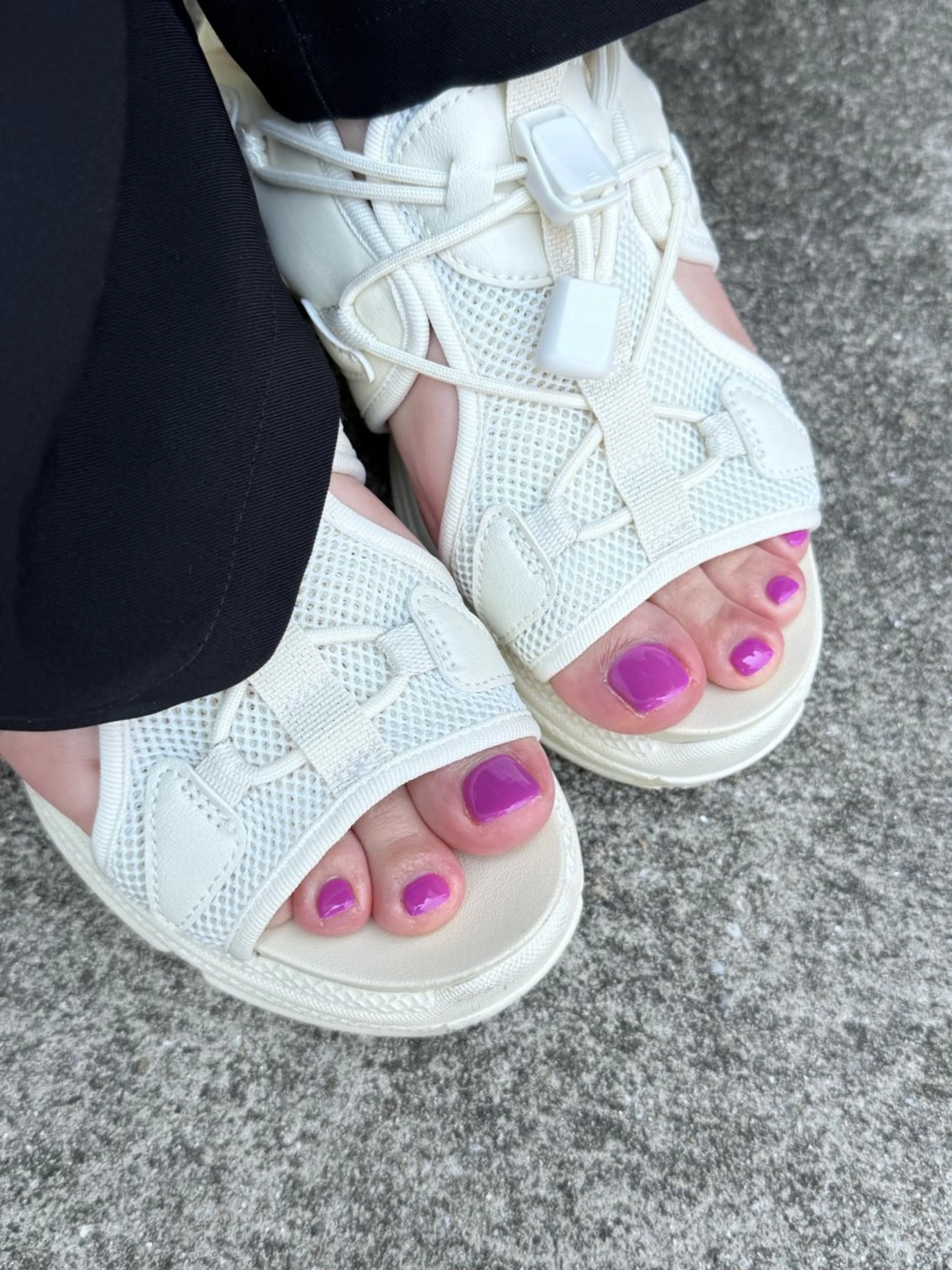 ネイル フットネイル ジェルネイル パラジェル ピンク 夏ネイル nailroom amyのネイルデザイン