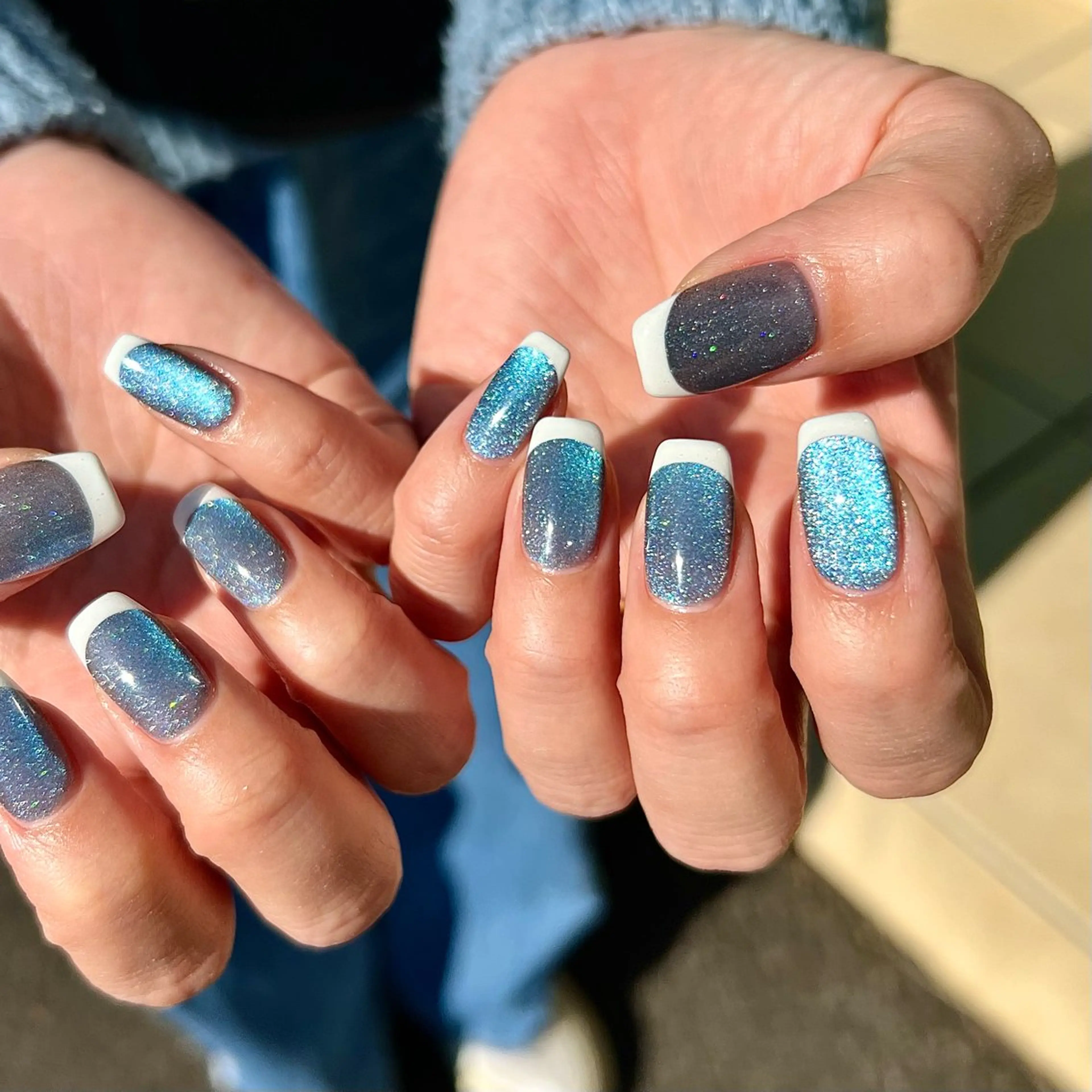 ネイル フレンチネイル マグネットネイル ハンドネイル フットネイル GRANDEUR焼津 Nana🦖のネイルデザイン