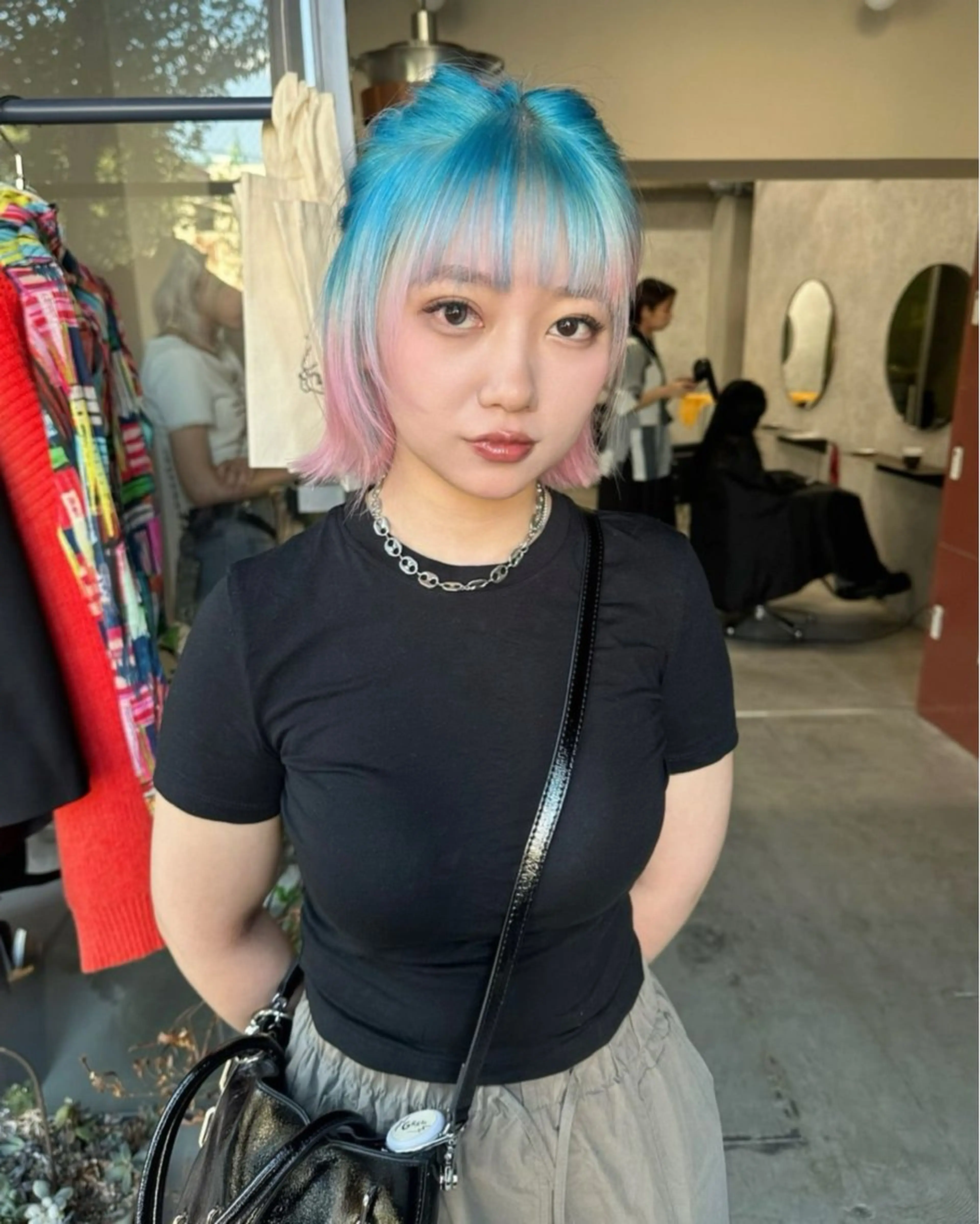 ミディアム カラー ナチュラル・ハイトー ン🏆HINOKIのヘアスタイル