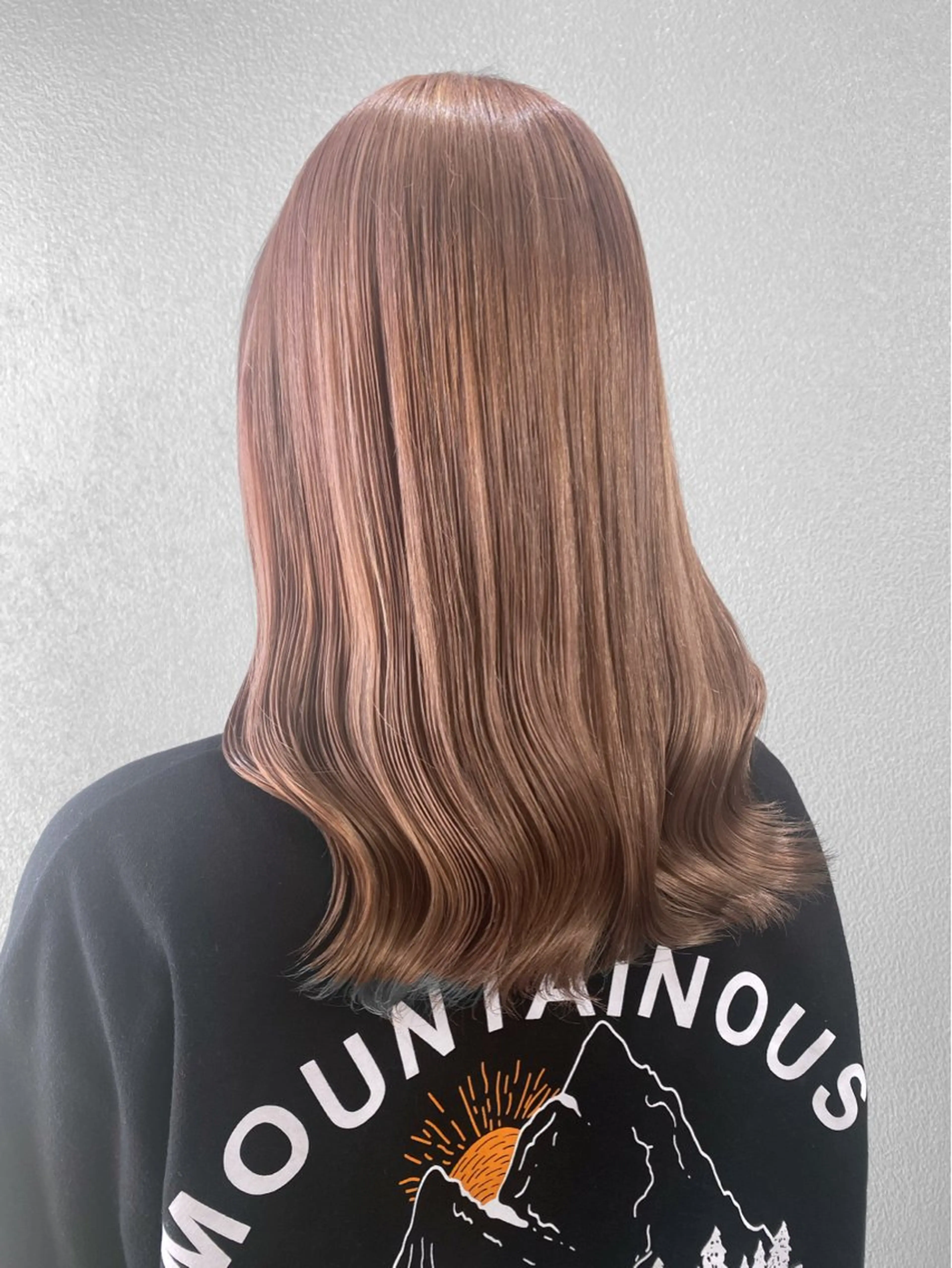 セミロング カラー ベージュカラー ピンクカラー ピンクベージュ カット ヘアカラー トリートメント 透明感カラー/パーマ 🌀アオノのヘアスタイル