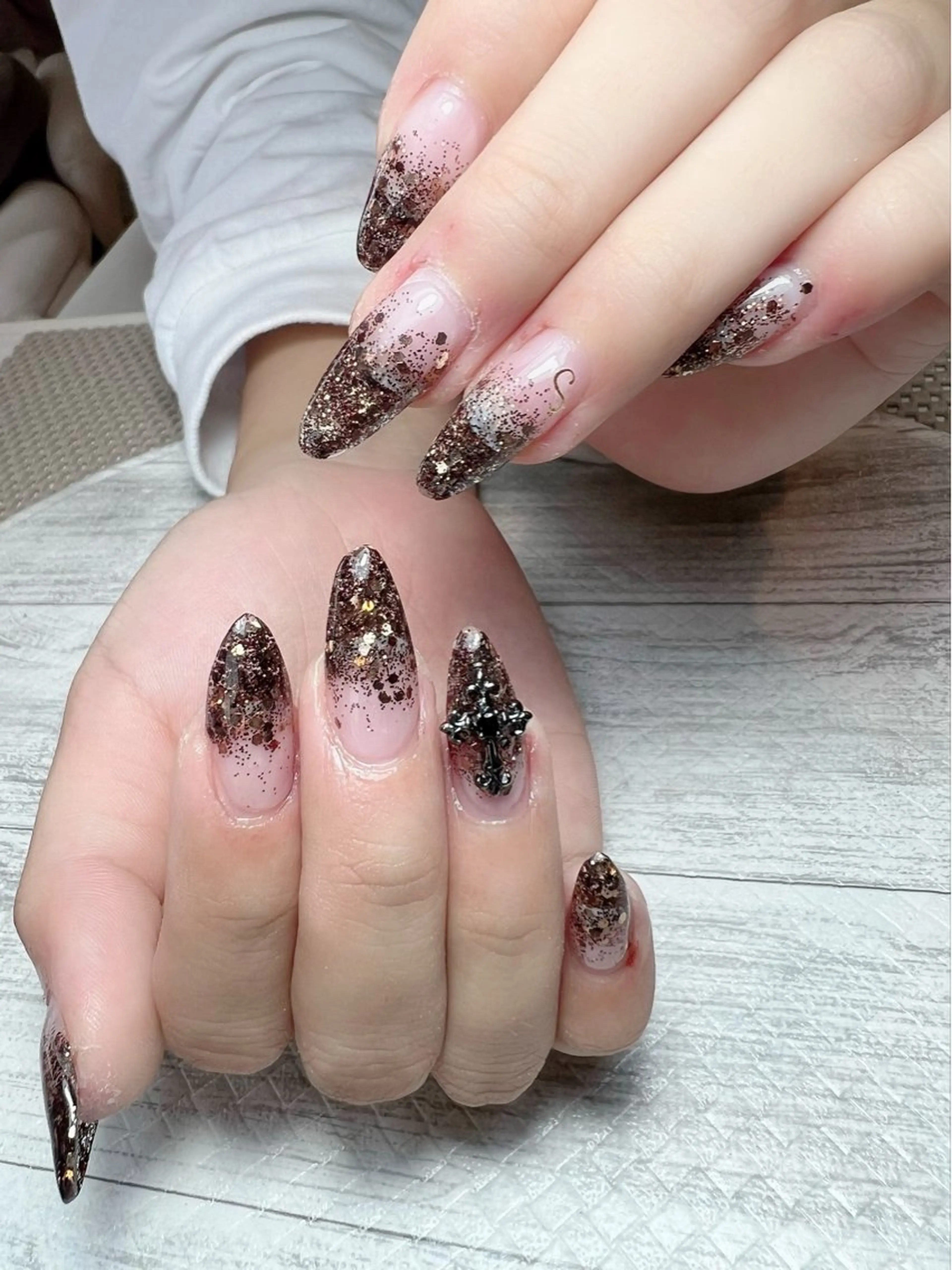 ネイル スカルプネイル ハンドネイル シェヌネイル JURAのネイルデザイン