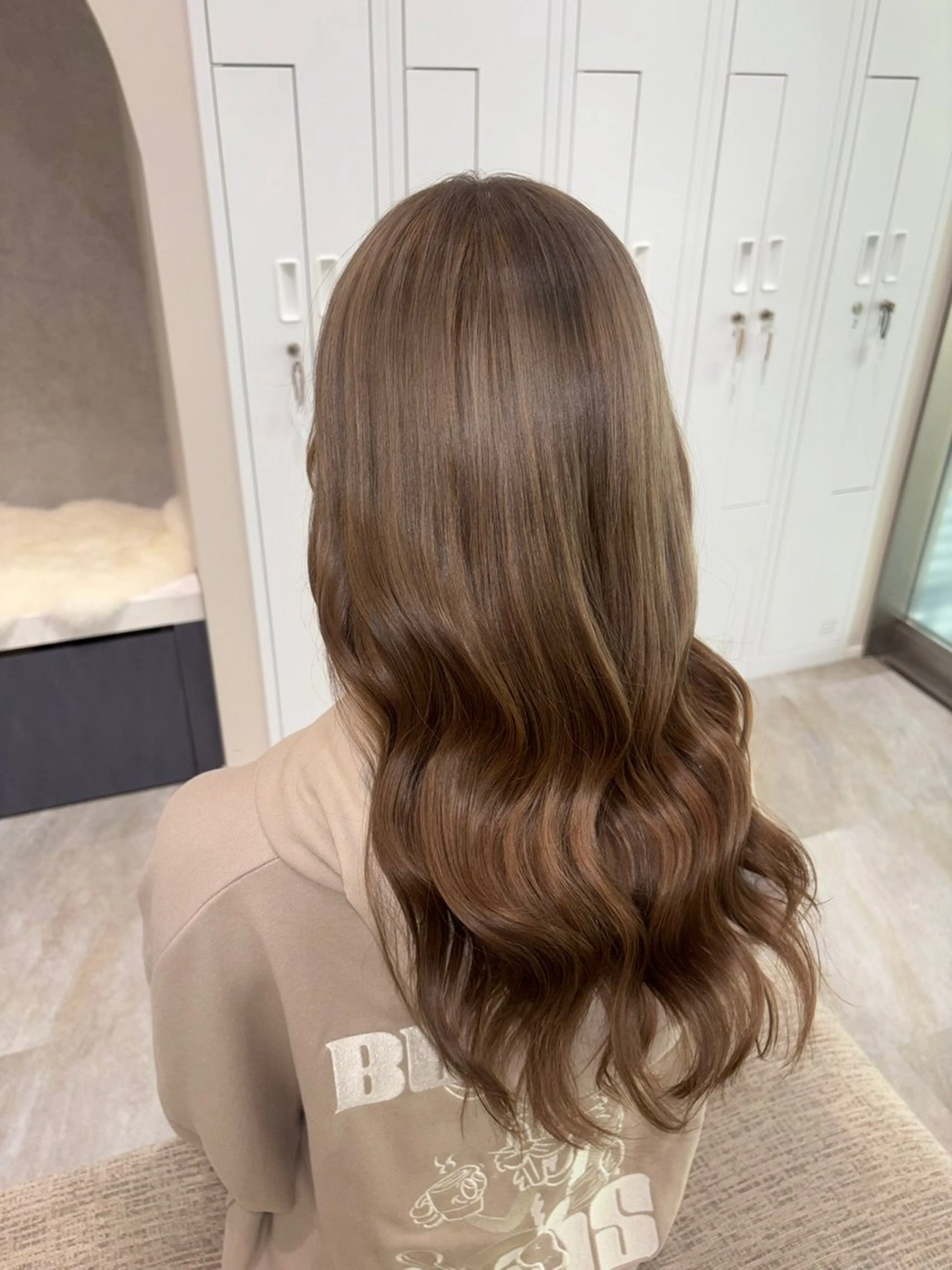 ロング ヘアカラー 武富 果音のヘアスタイル