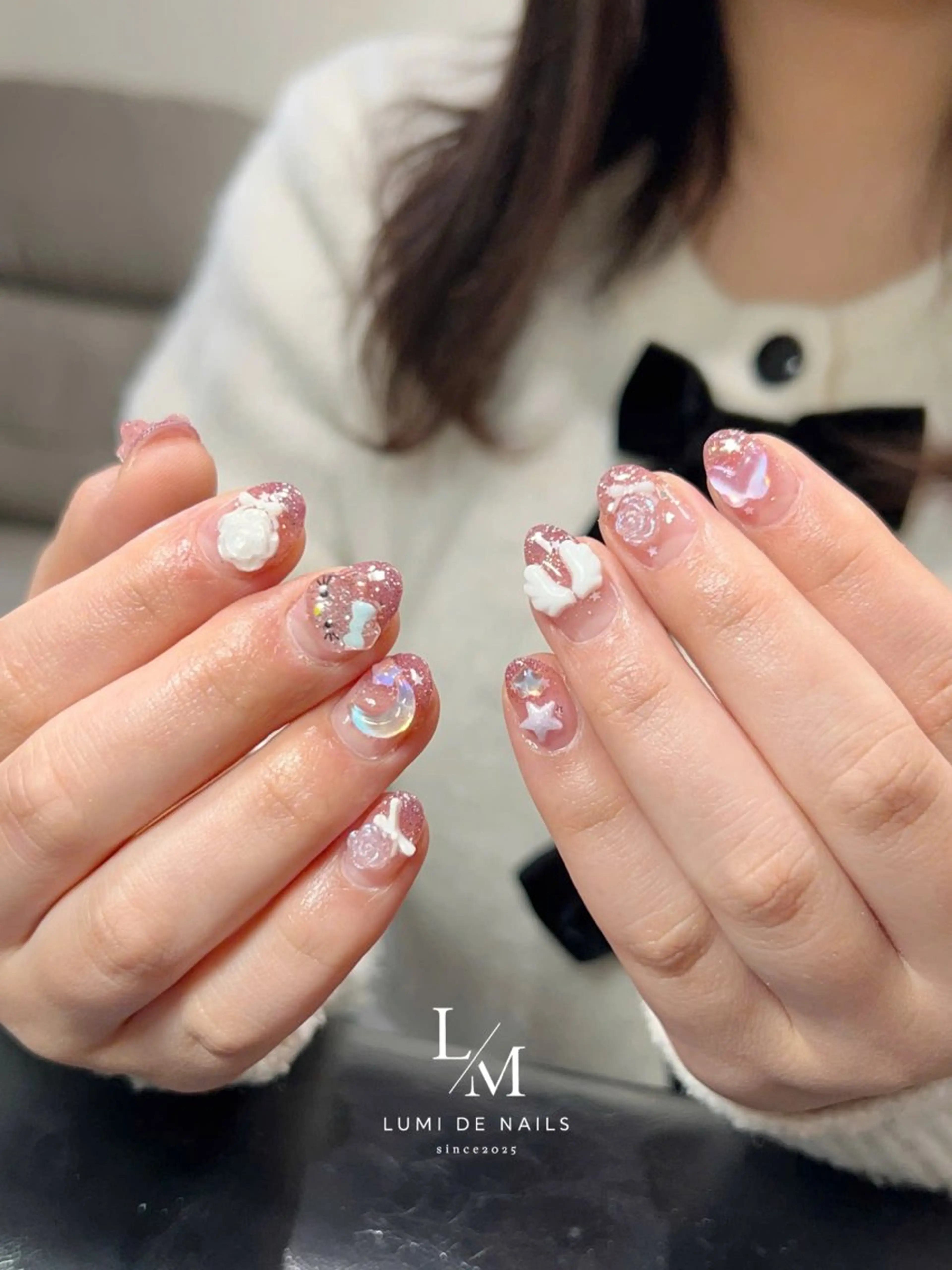 ネイル グラデーション ラメ(グリッター) マグネットネイル ミラーネイル ニュアンスネイル Lumi de nailsのネイルデザイン
