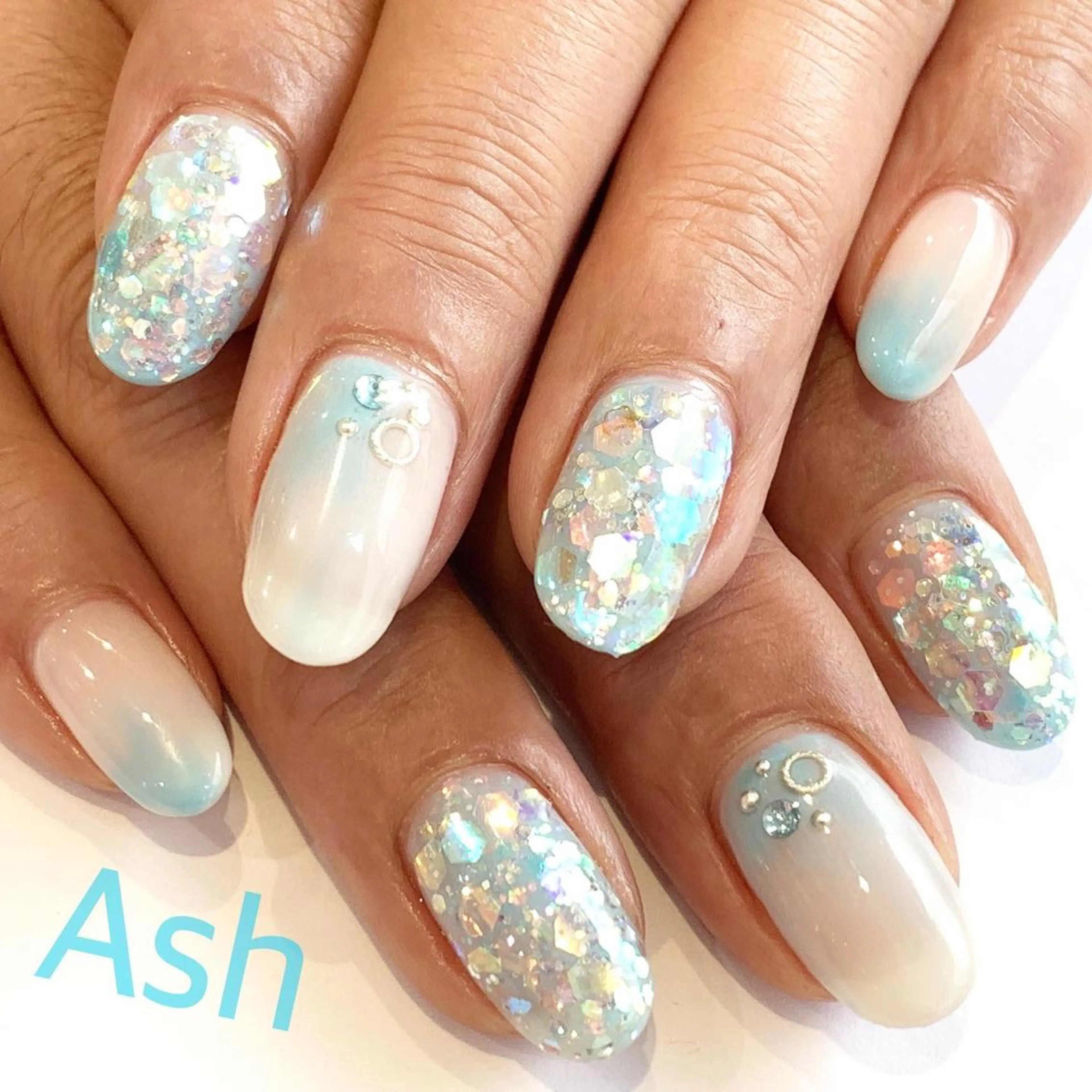 ネイル 🩵NORIKO 上品ネイルが得意🩵のネイルデザイン