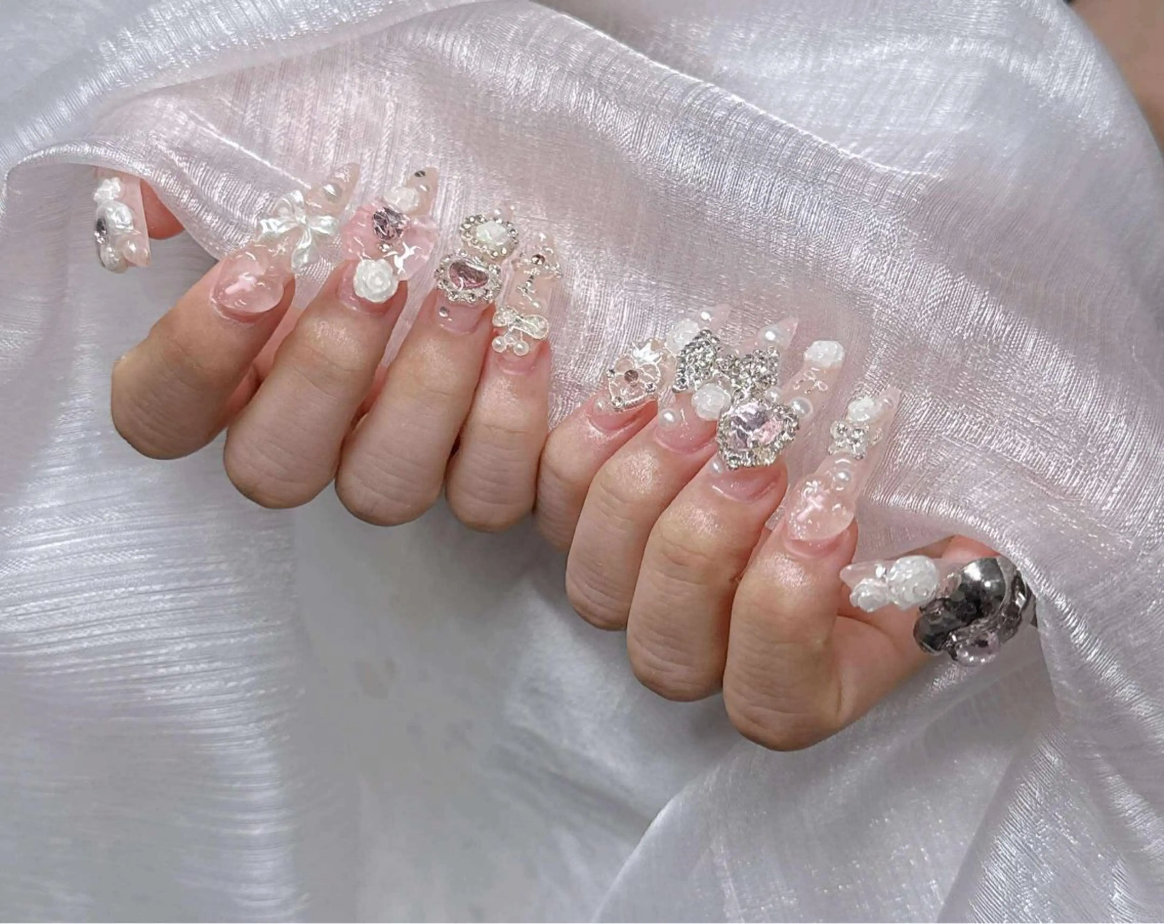 ネイル ハンドネイル Lee Nailsのネイルデザイン