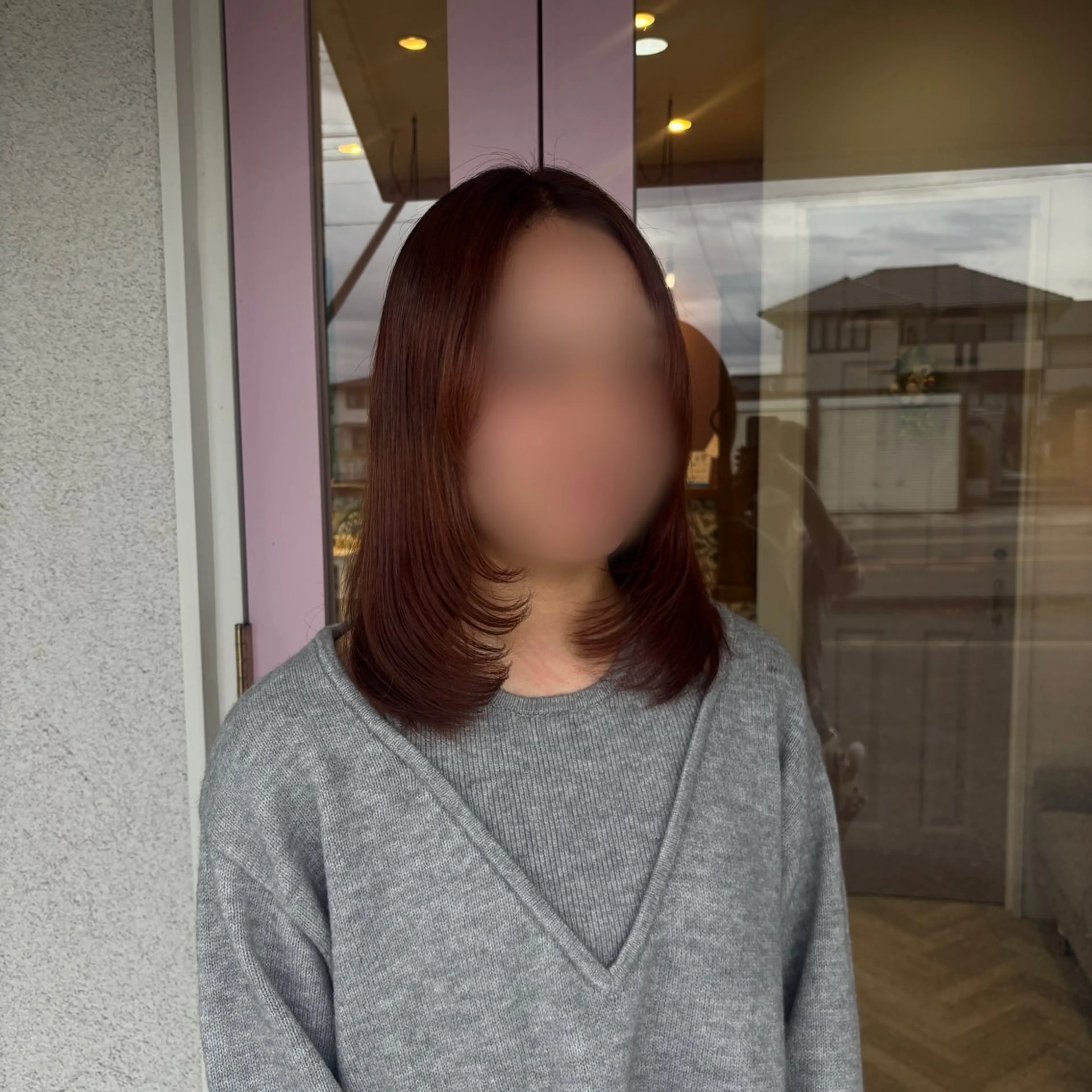 ミディアム 上村 七海のヘアスタイル