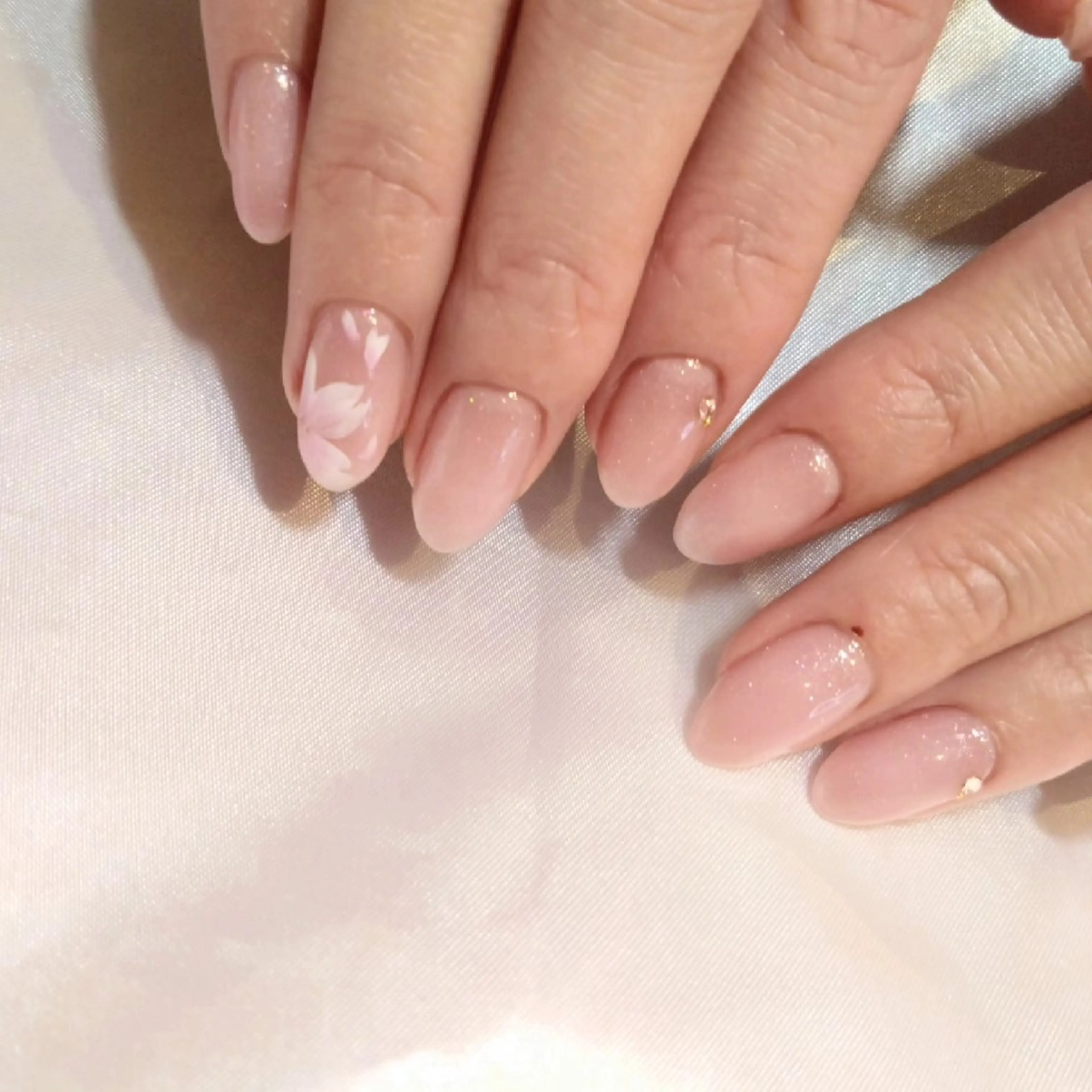 ネイル 春ネイル ハンドネイル Nail salon LEVALOレヴァロのネイルデザイン