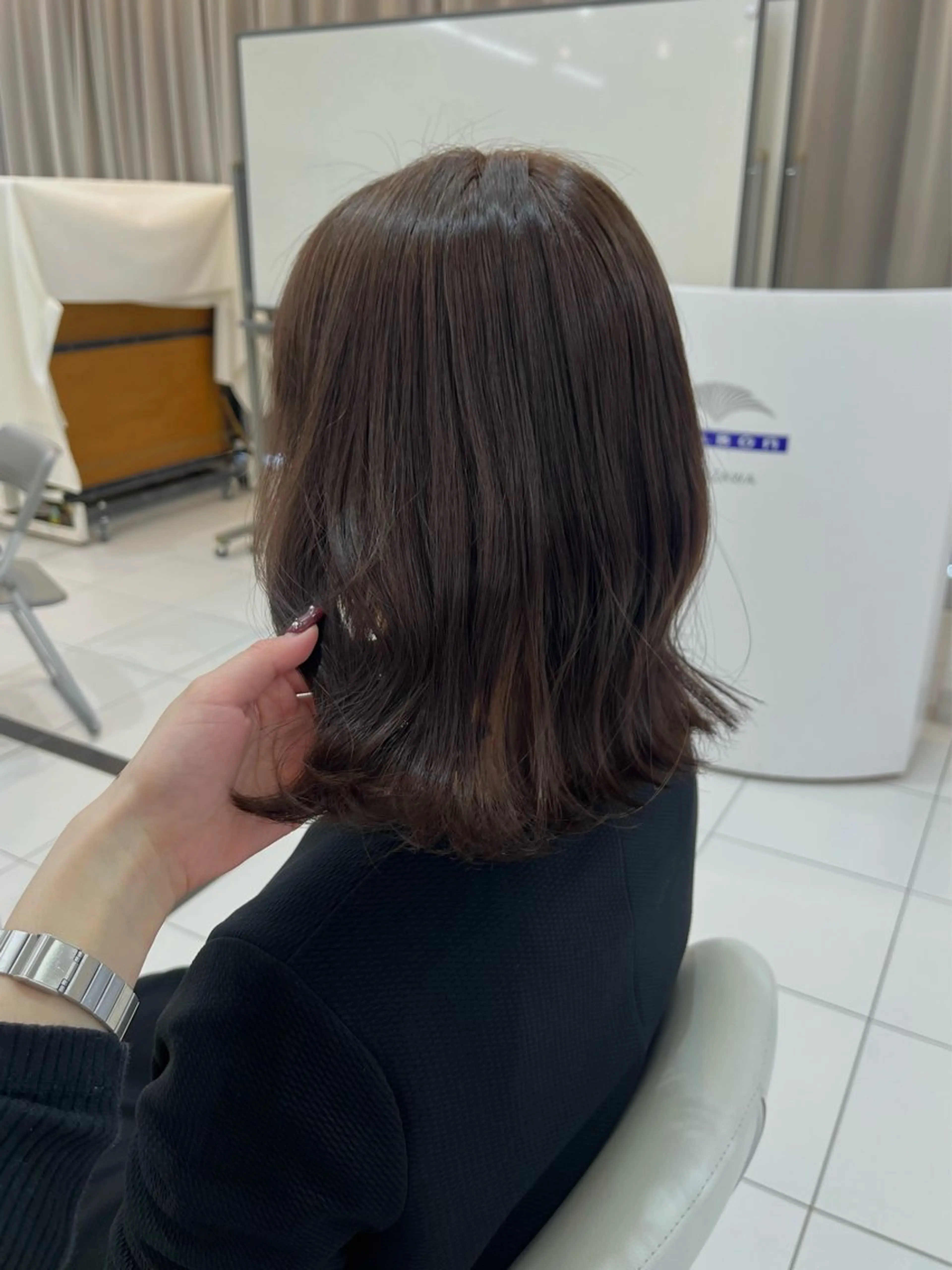 ミディアム XIA AIMIのヘアスタイル