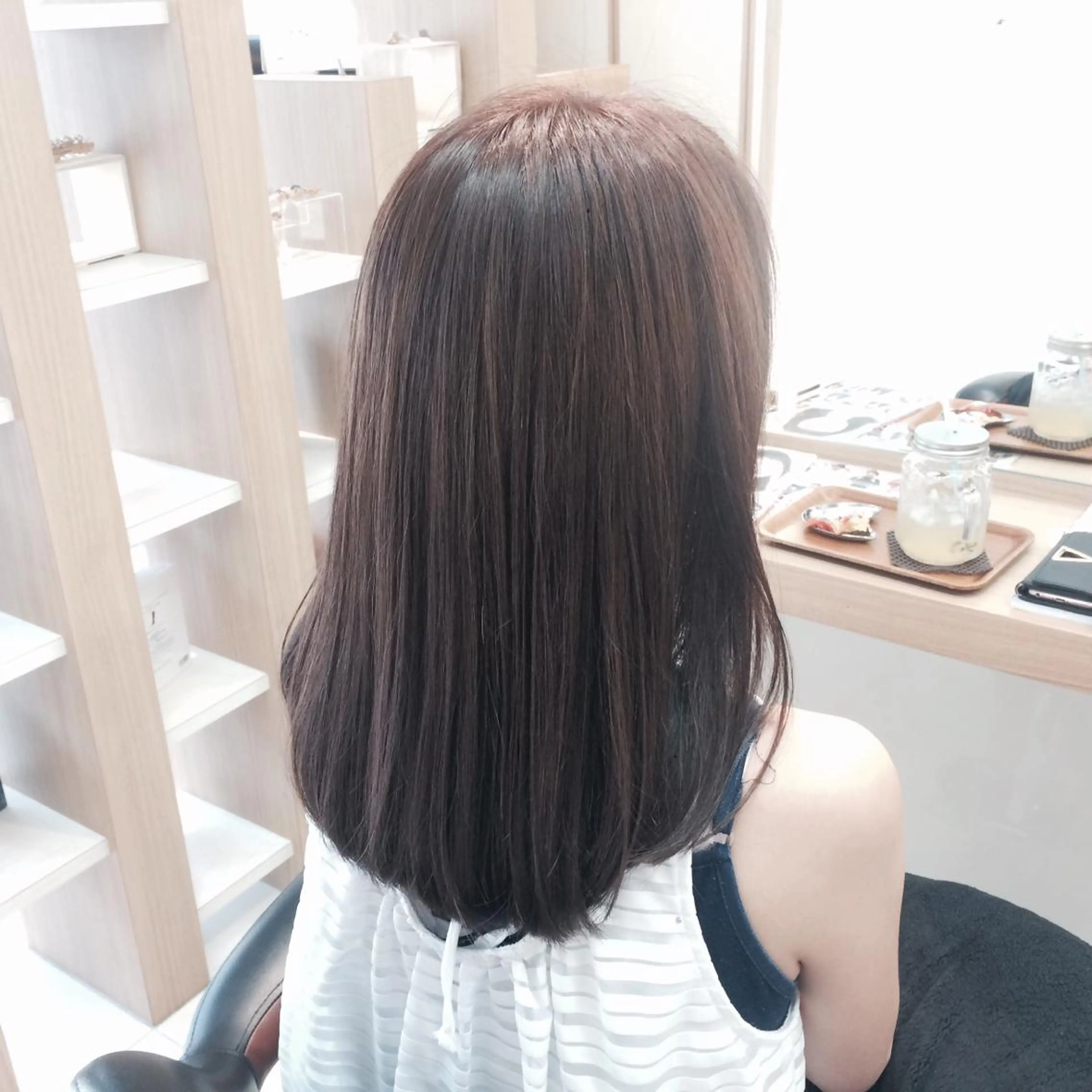 ミディアム カラー 岡本 拓朗のヘアスタイル