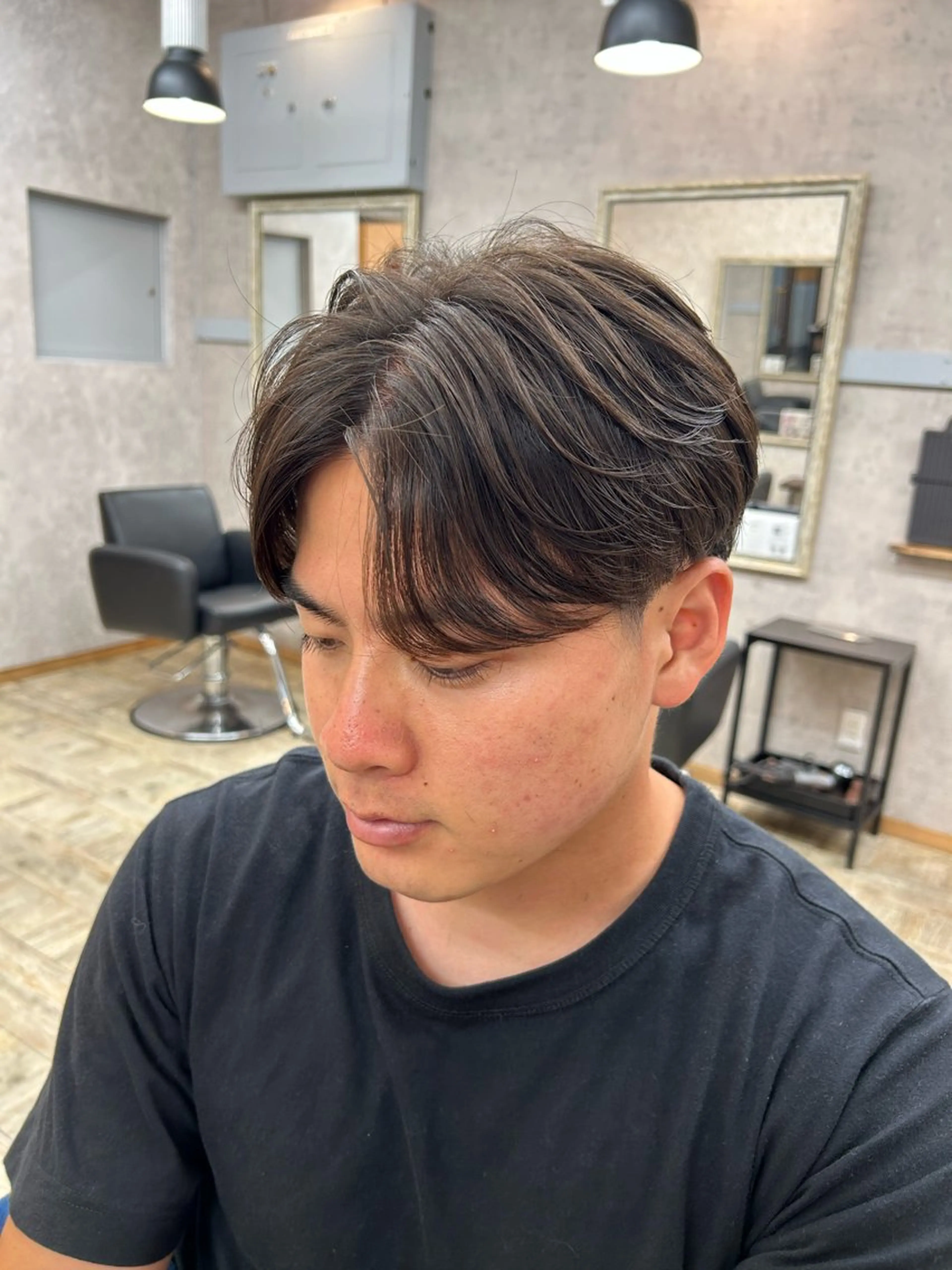 メンズ フェザーパーマ メンズパーマ カット パーマ tiel 小山莉々のヘアスタイル