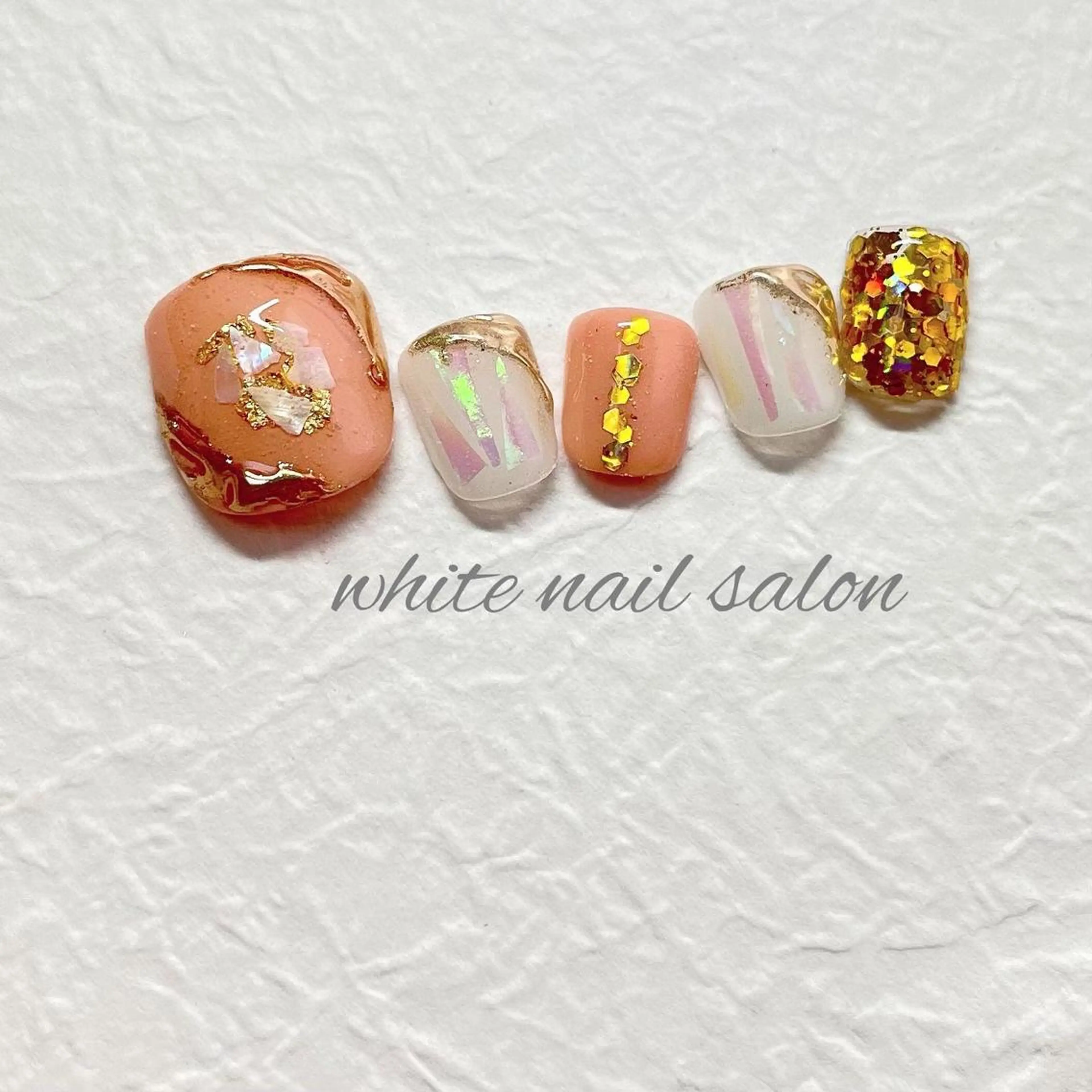 ネイル フットネイル ジェルネイル ハードジェル ラメ(グリッター) 持ち込み フットネイル white nail salonのネイルデザイン