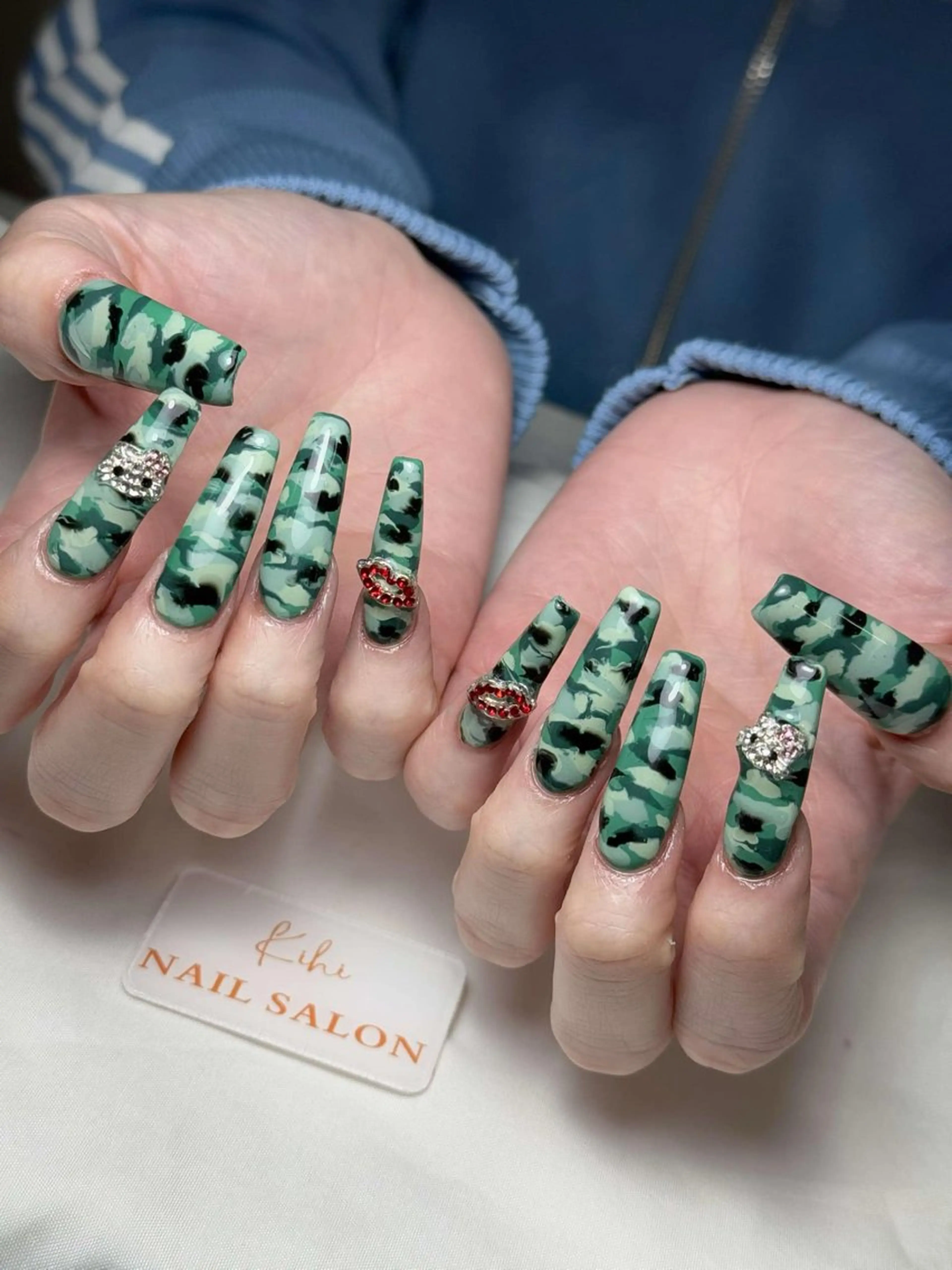 ネイル アートネイル フレンチネイル ジェルネイル グラデーション 韓国ネイル ハンドネイル 💕鈴木ユリ パラジェル/オフ無料のネイルデザイン