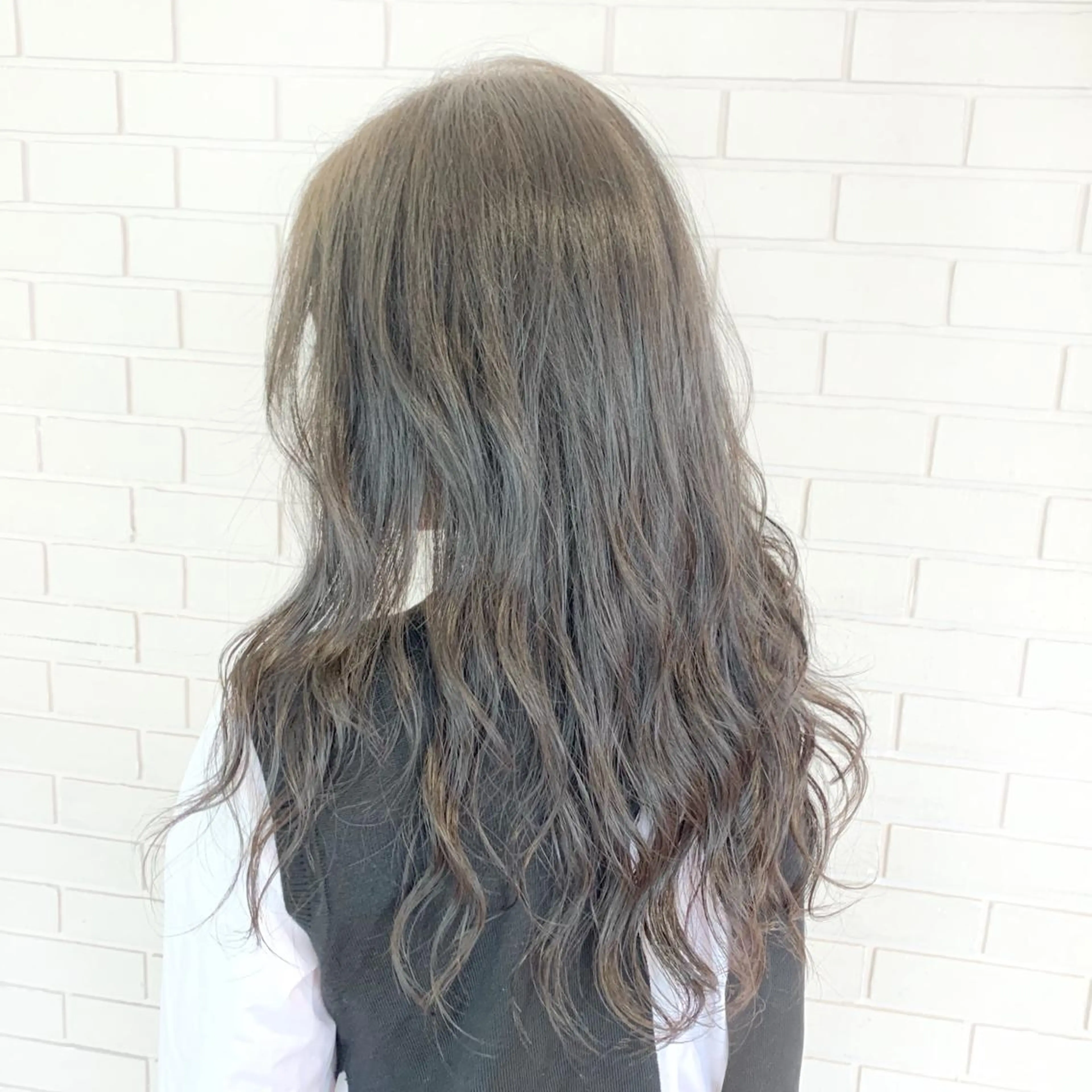 ロング カラー ヘアアレンジ 杉村 未来のヘアスタイル