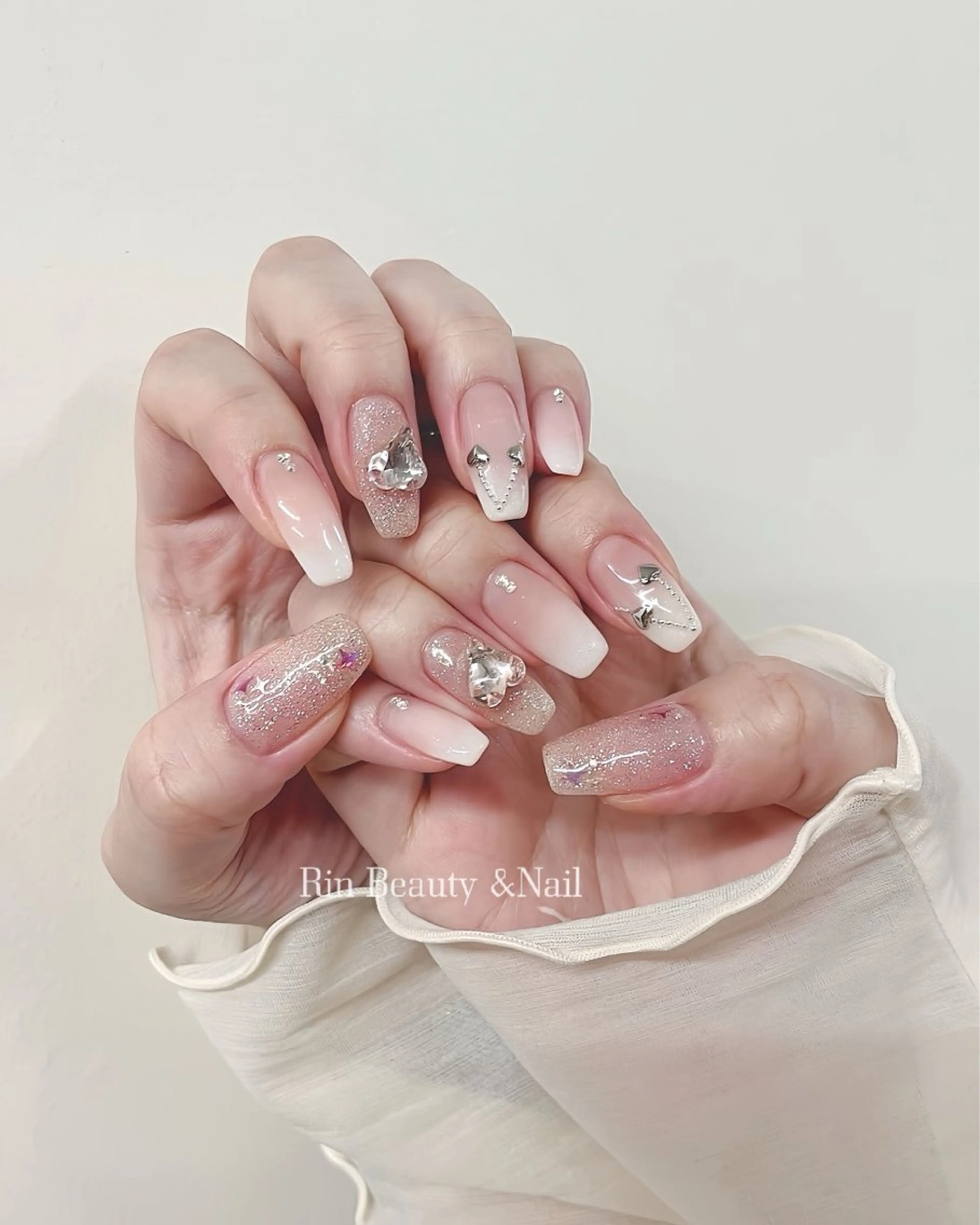 ネイル アートネイル フレンチネイル ジェルネイル 韓国ネイル ミラーネイル Rin Nail 新大久保店のネイルデザイン