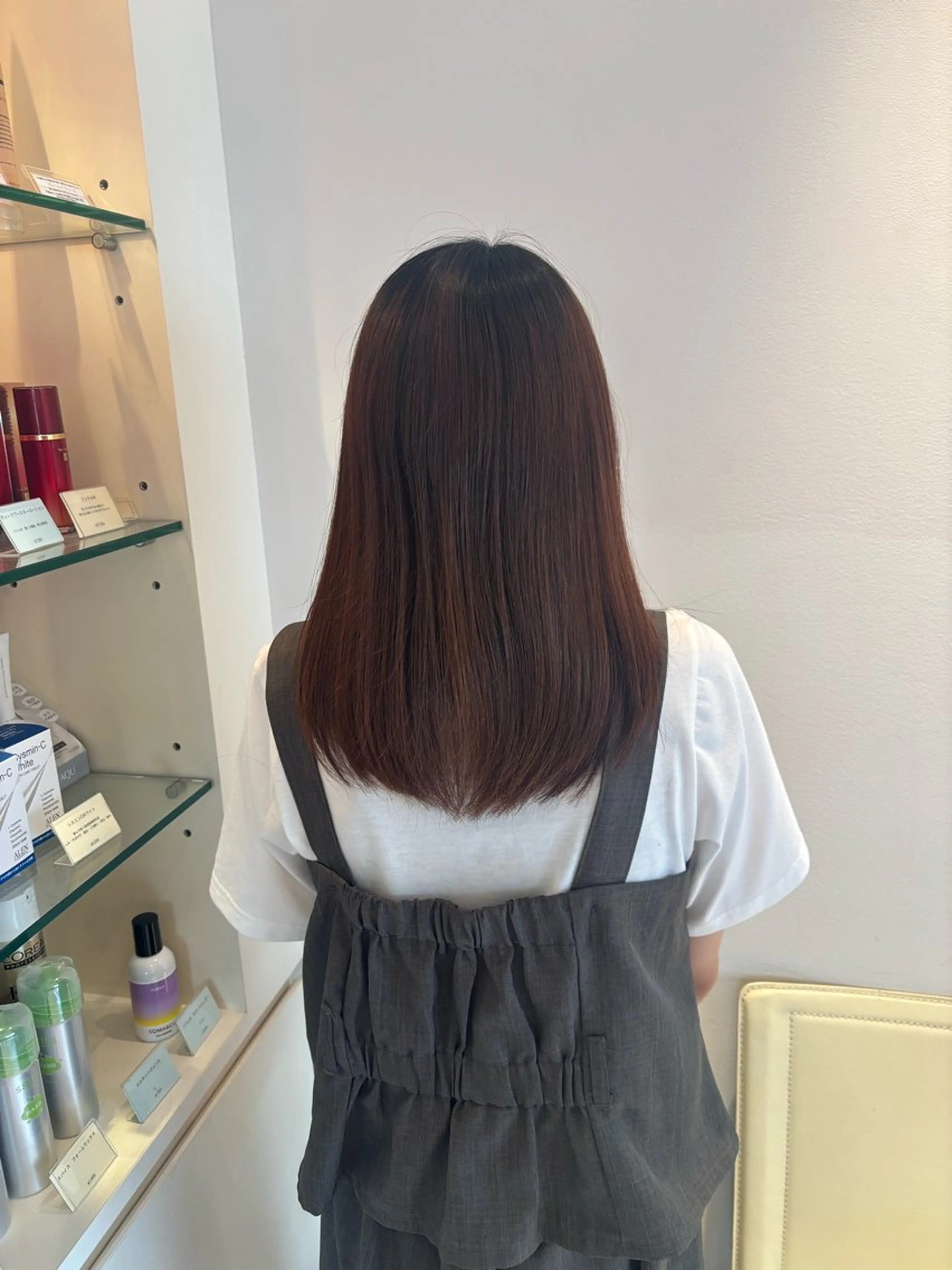 セミロング レナークアリア 武田明花音のヘアスタイル