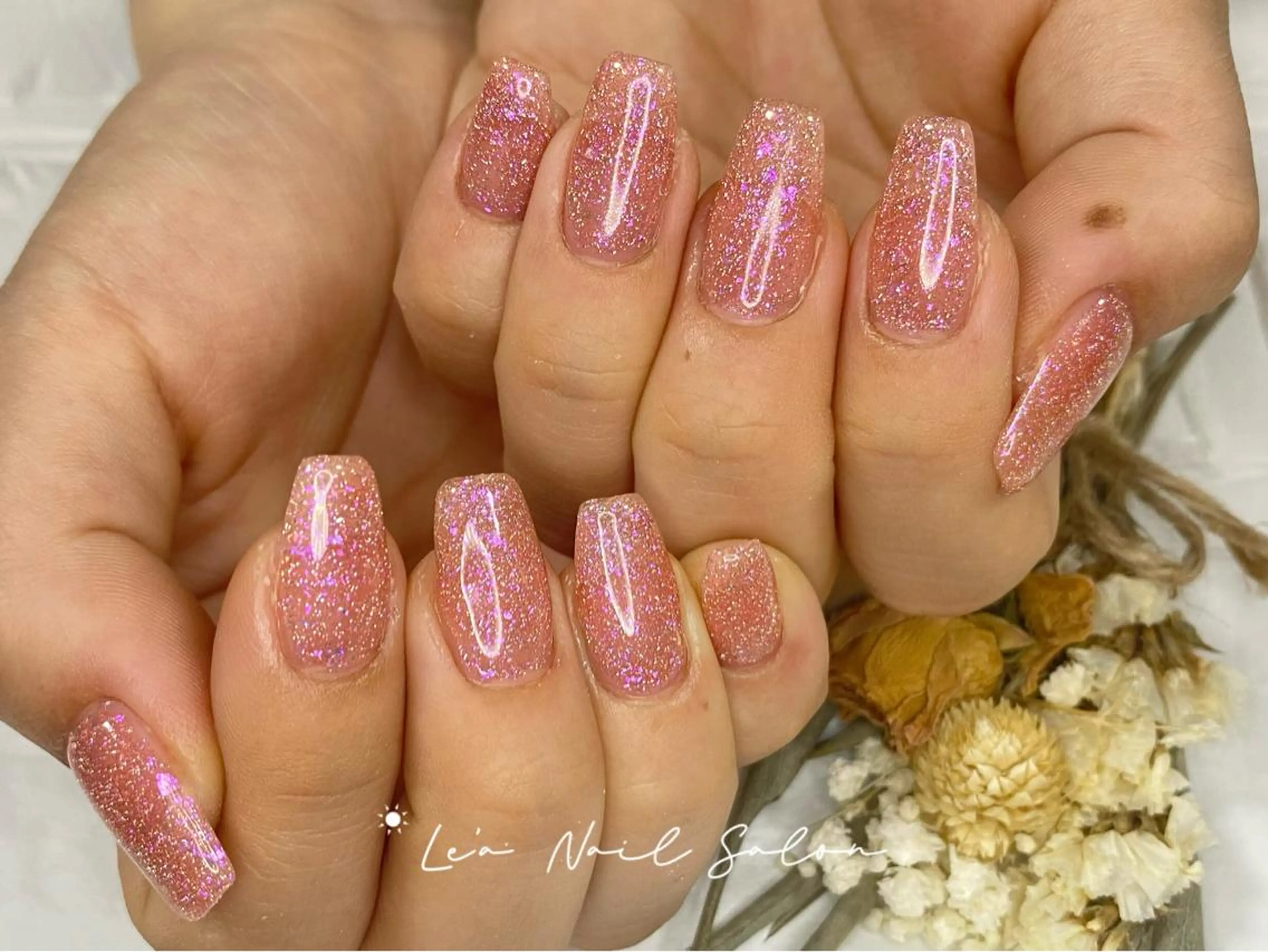 ショート カラー ネイル Le’a NailSalonのネイルデザイン