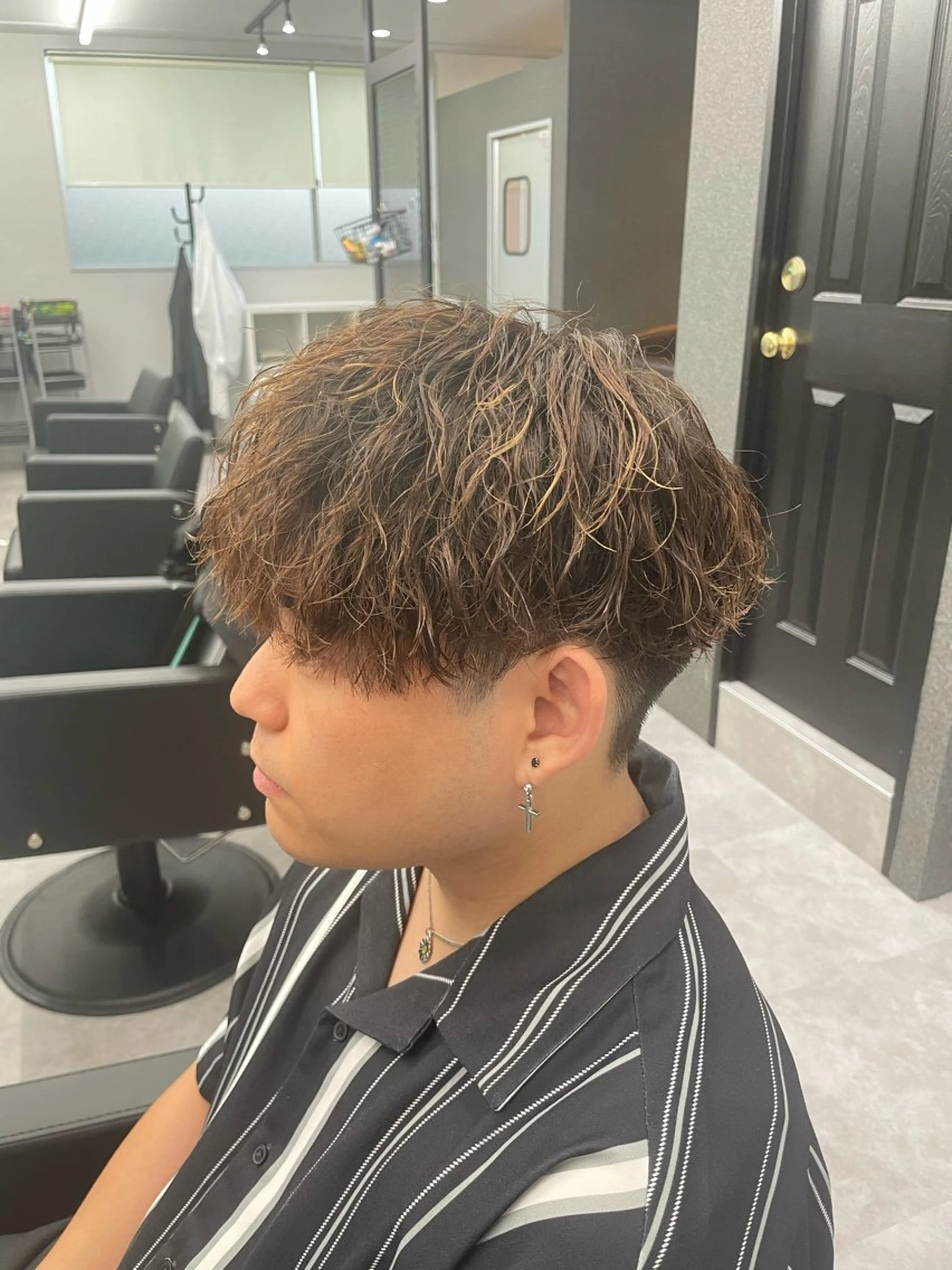 ショート パーマ メンズ カット パーマ 社会人向けパーマ 北千住No.1林和輝のヘアスタイル