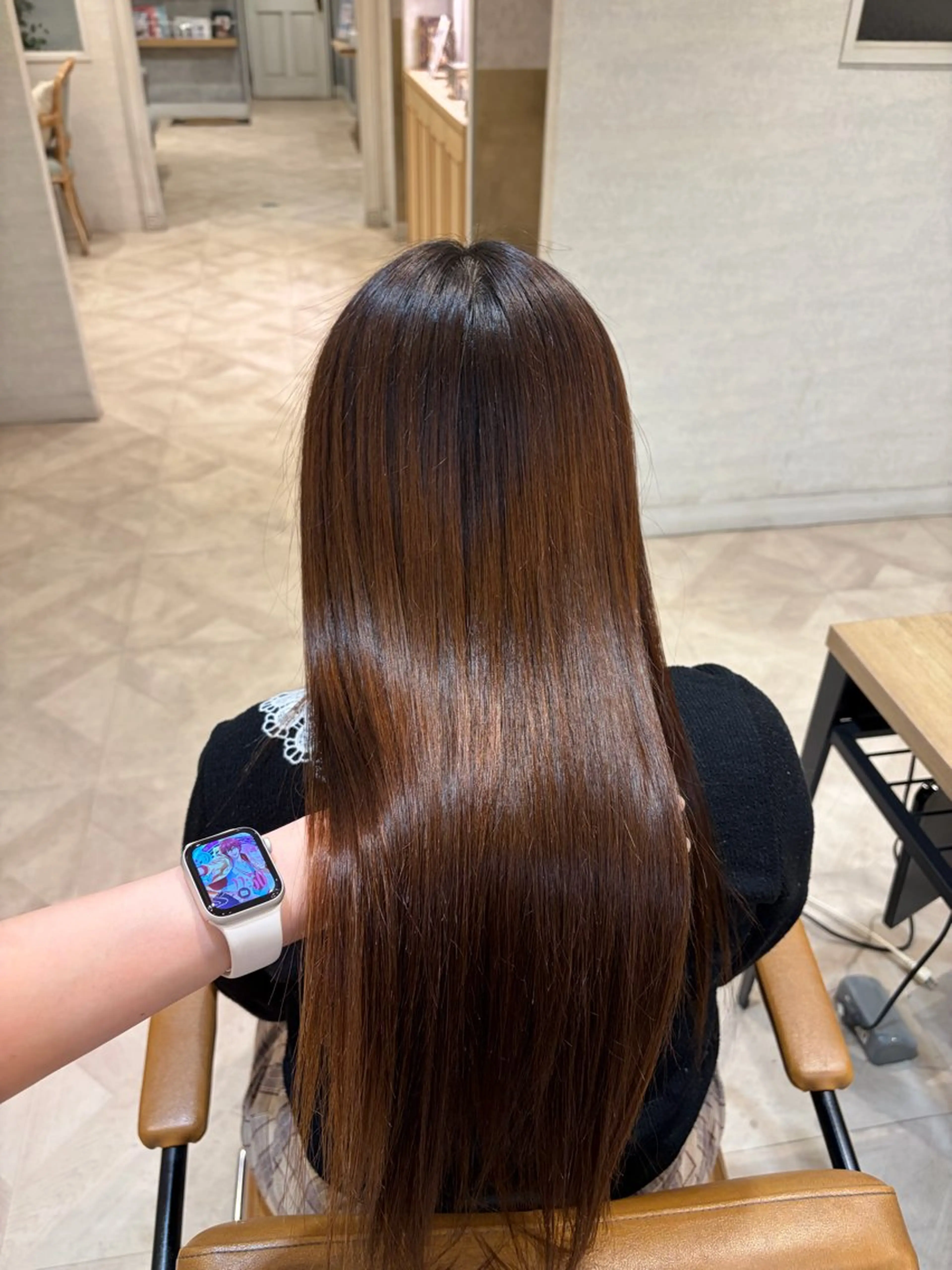 ロング 縮毛矯正 La Bonheur hair Olivier 北千住店所属・小川 ルミナのヘアスタイル