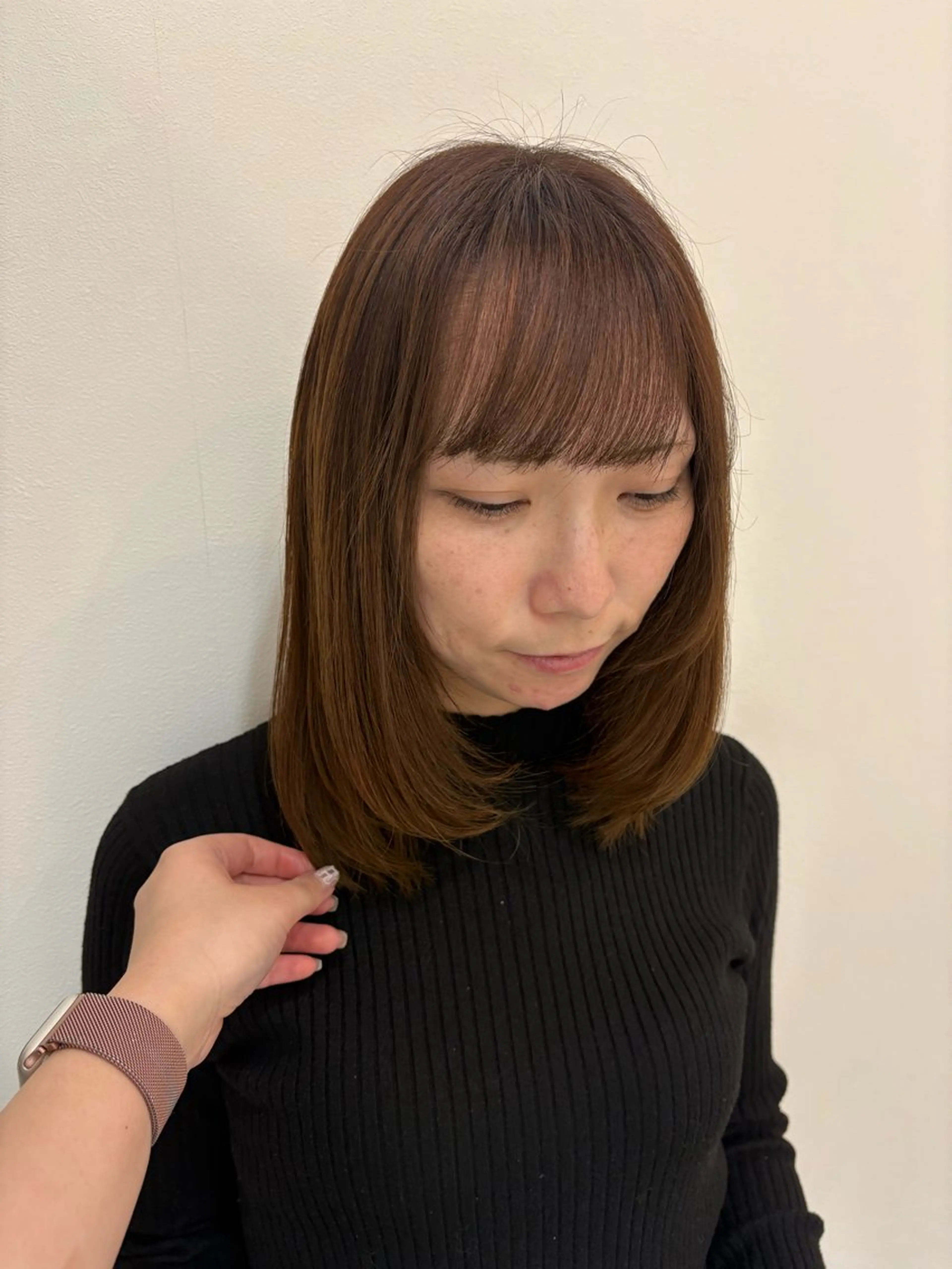 ミディアム 顔周りカット レイヤーカット 福島 怜奈のヘアスタイル