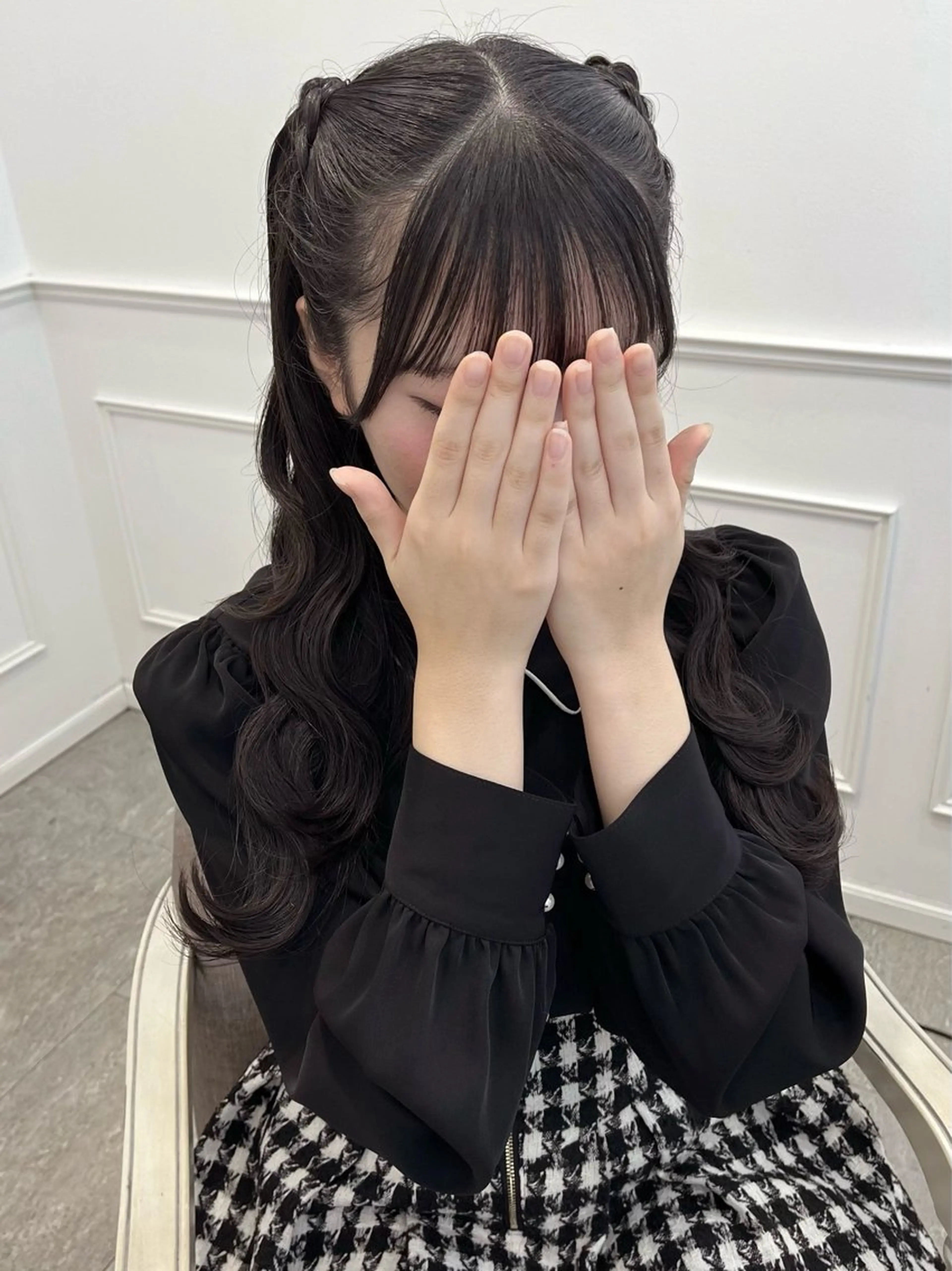 ロング ヘアアレンジ 新井 凪のヘアスタイル