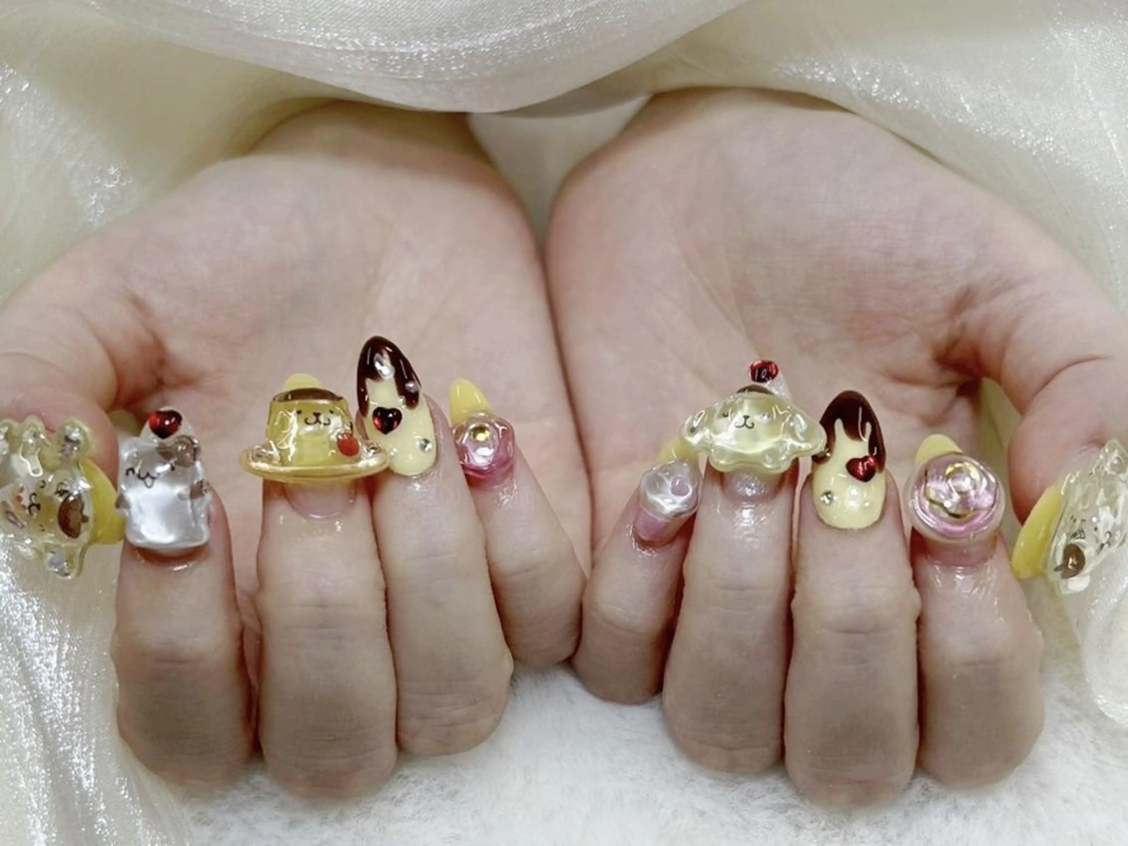 ネイル チークネイル キラキラネイル 韓国ネイル ワンホンネイル ハンドネイル Kanoネイル 大宮店のネイルデザイン