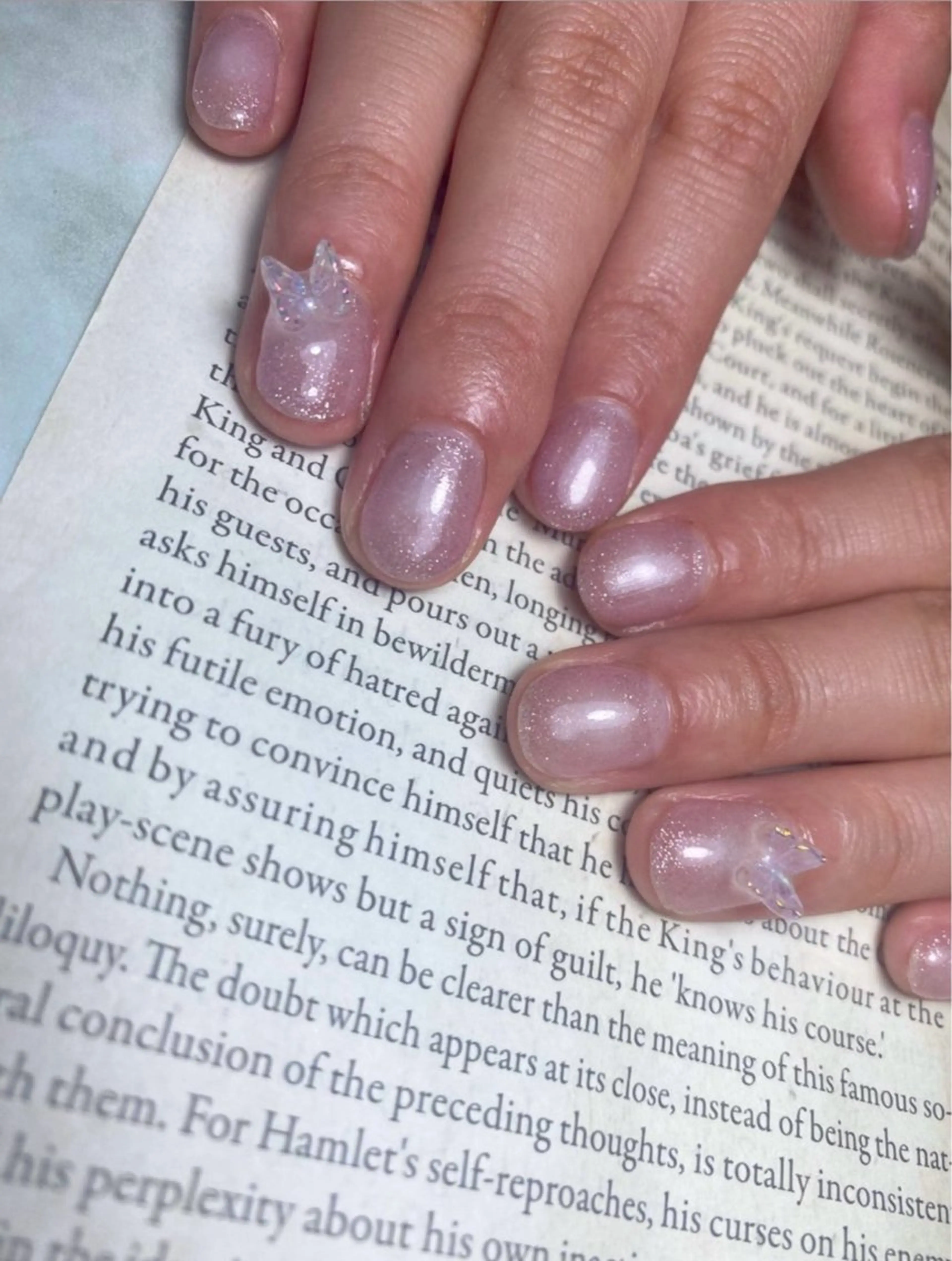 ネイル フラッシュネイル フラッシュマグ マグネットネイル 🌿Charme🌿 MAIのネイルデザイン