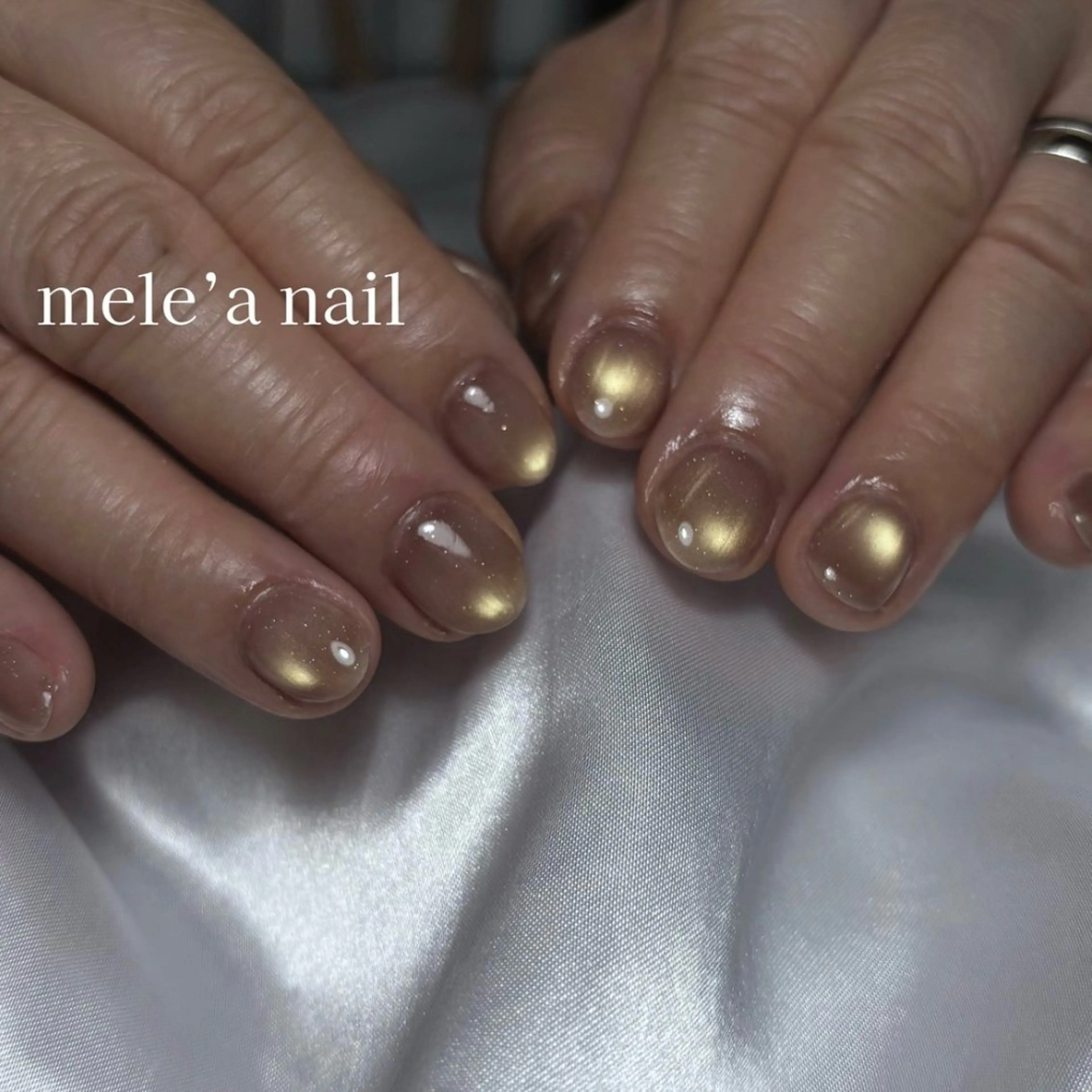 ネイル フラッシュネイル フラッシュマグ 氷ネイル・うるうるネイル ハンドネイル Mika meléa nailのネイルデザイン