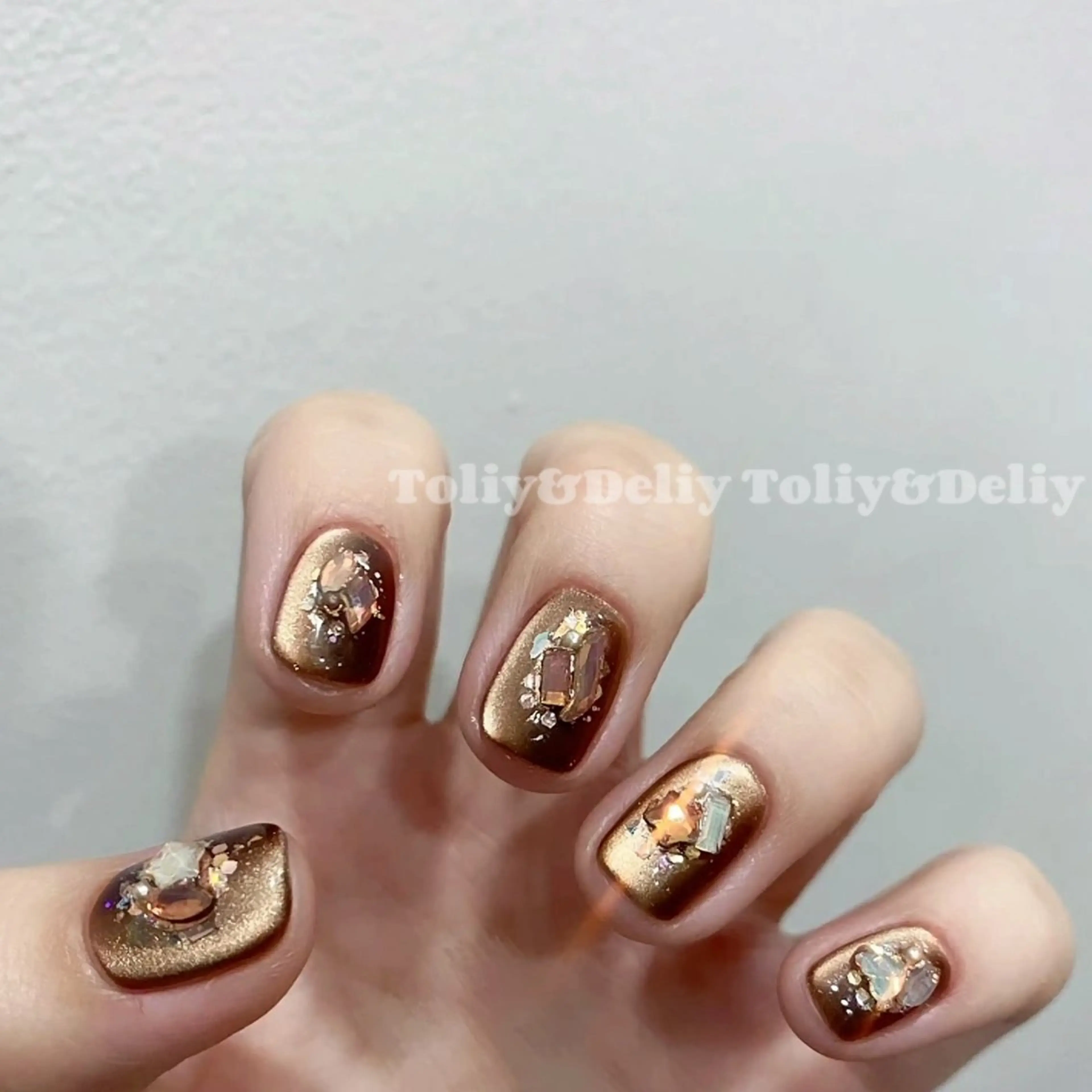 ネイル ゴージャス 持ち込み ToliyDeliy Nail Salonのネイルデザイン