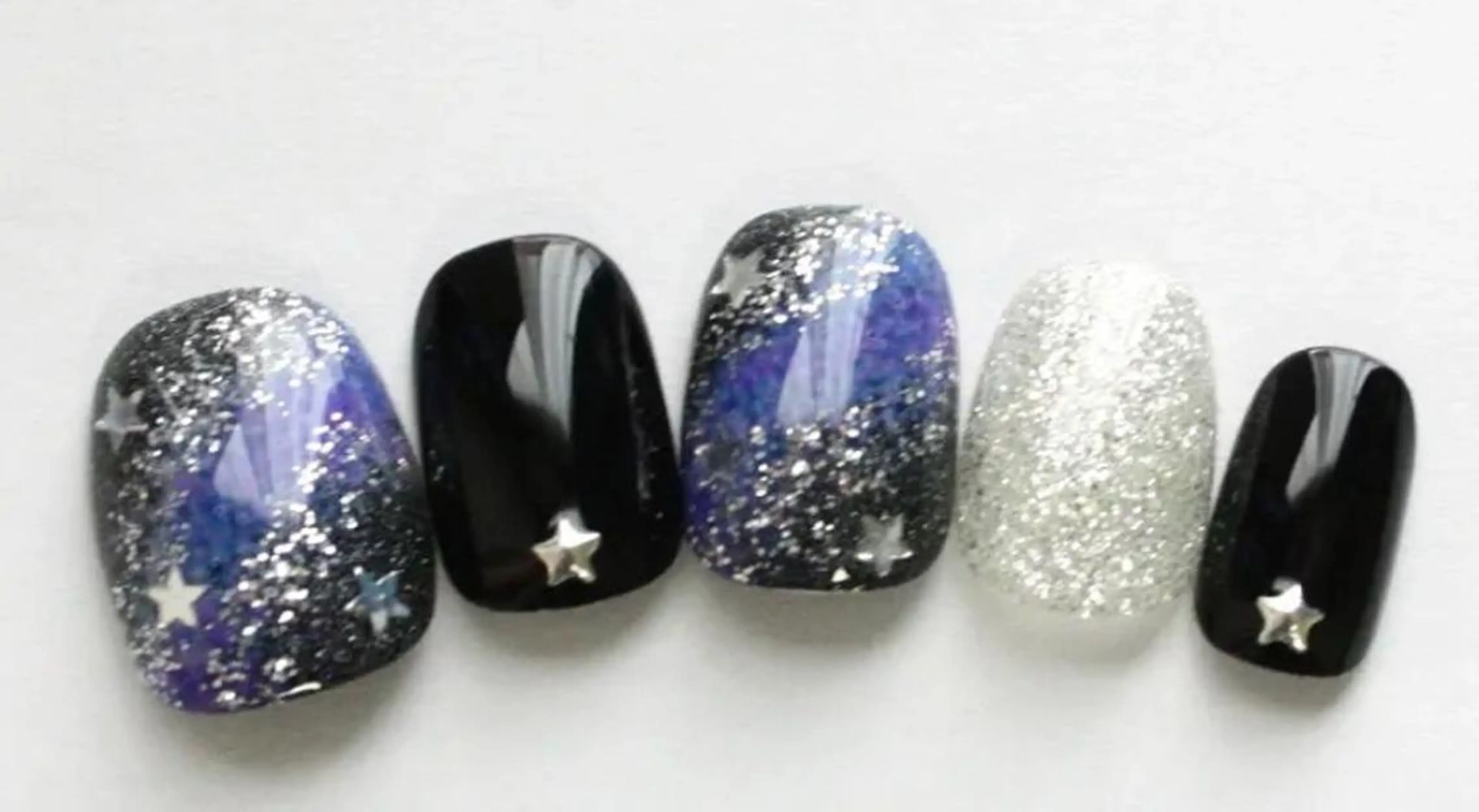 ネイル ハンドネイル ゲン レイカのネイルデザイン