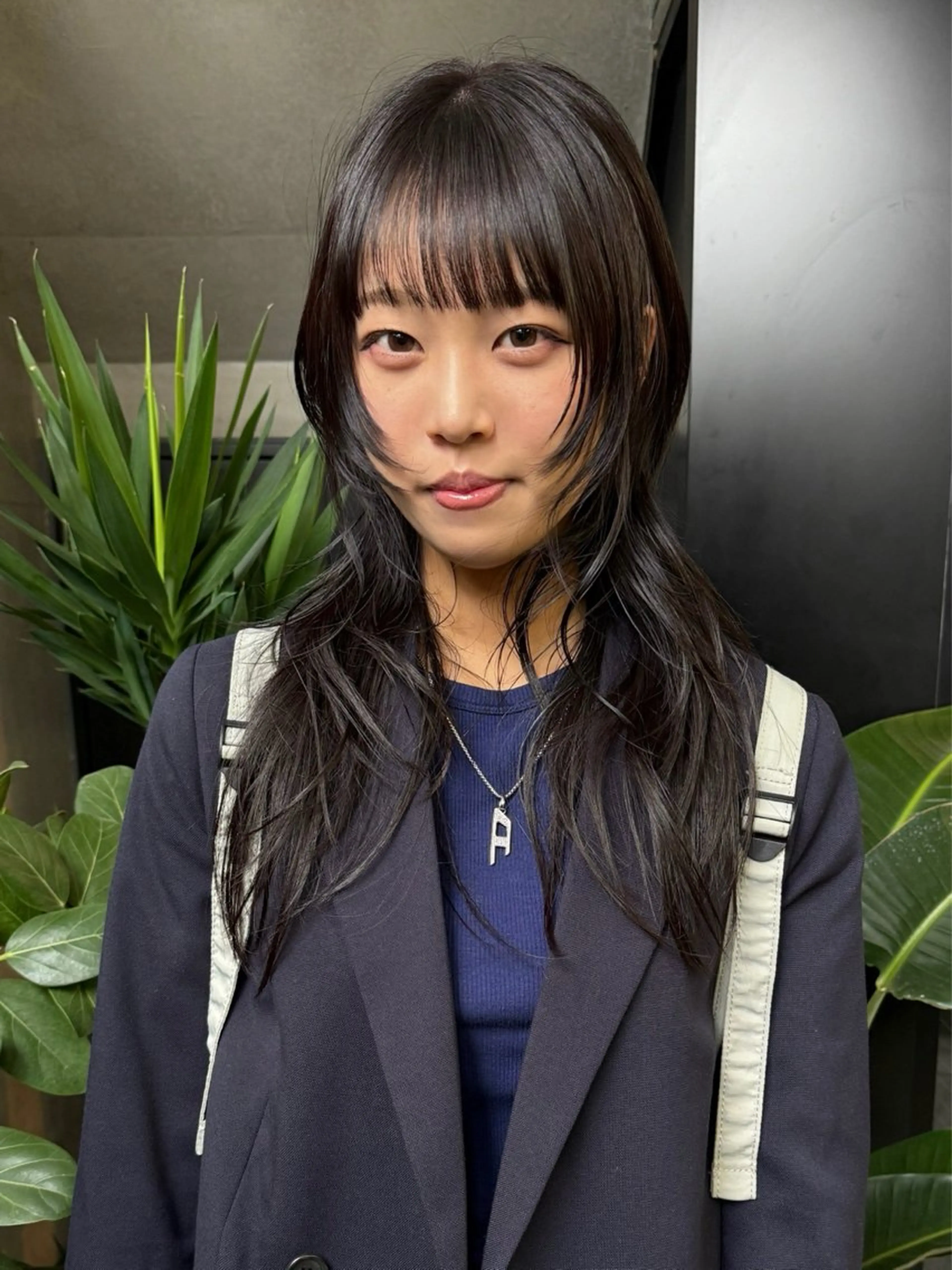 ロング アッシュ アッシュブラウン ハッシュカット ハイレイヤー かきあげバング カット レイヤーカット\ウル フ　chinatsuのヘアスタイル