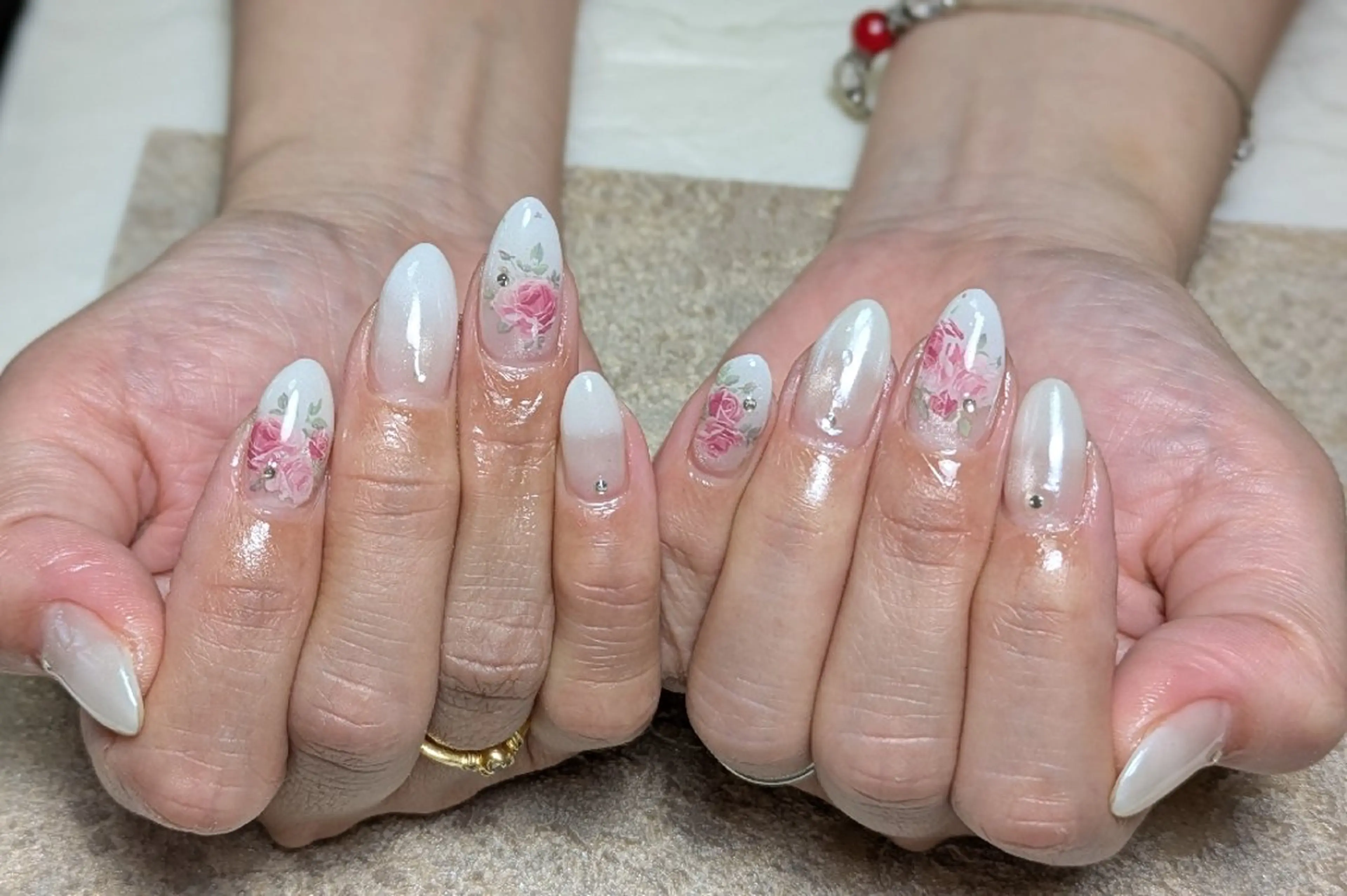 ネイル フラワーネイル グラデーション シンプルネイル ハンドネイル m&pPrivate nailsalonのネイルデザイン