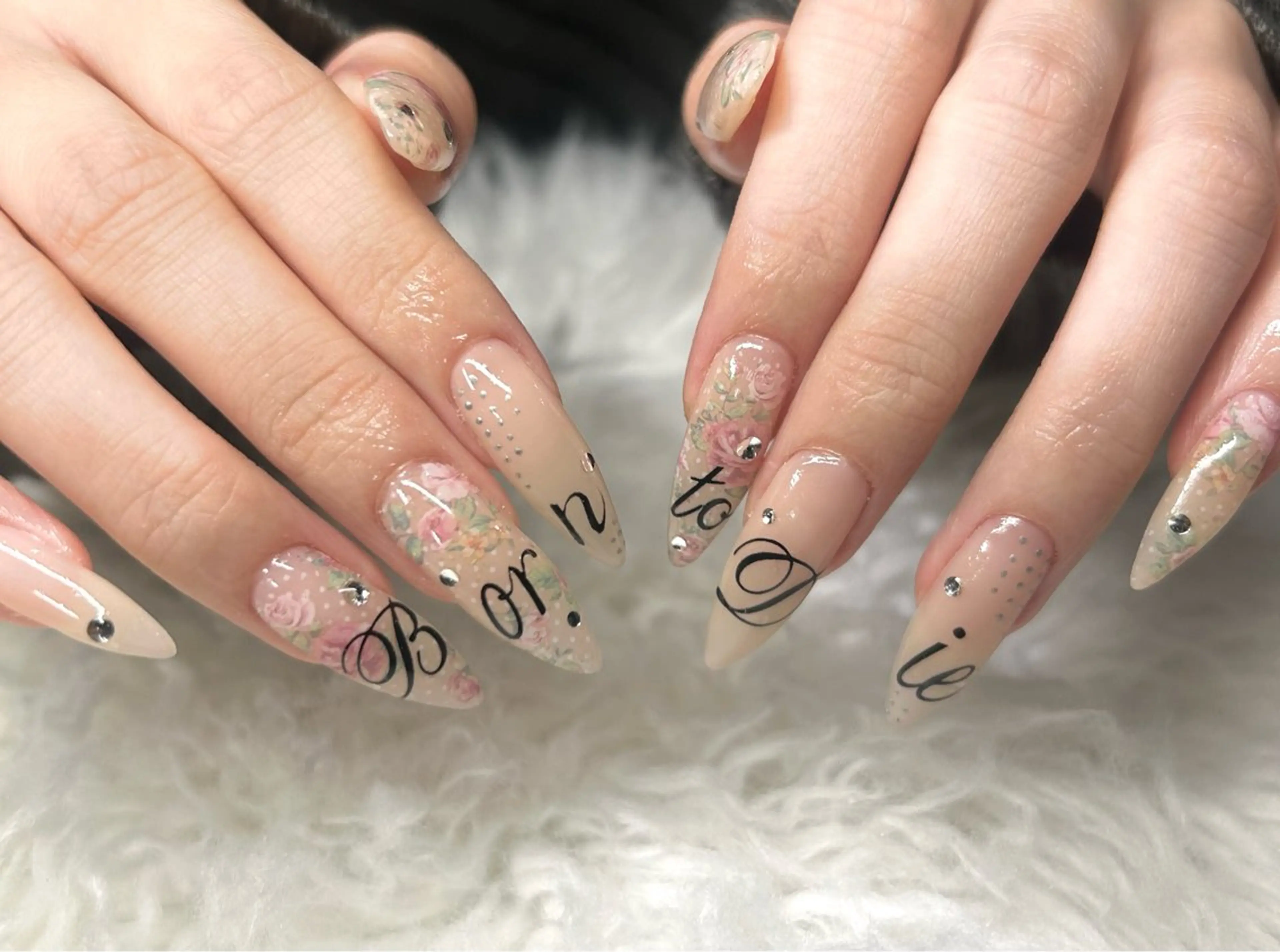 ネイル 持ち込み ハンドネイル joieange Honokaのネイルデザイン