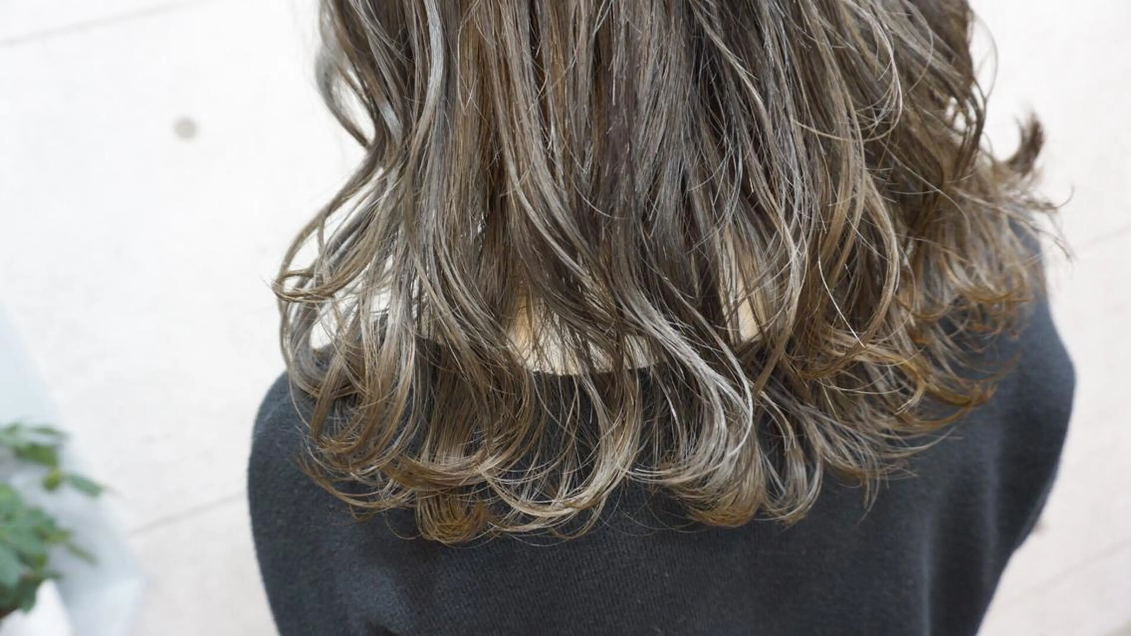 カラー 羽田 hadaのヘアスタイル