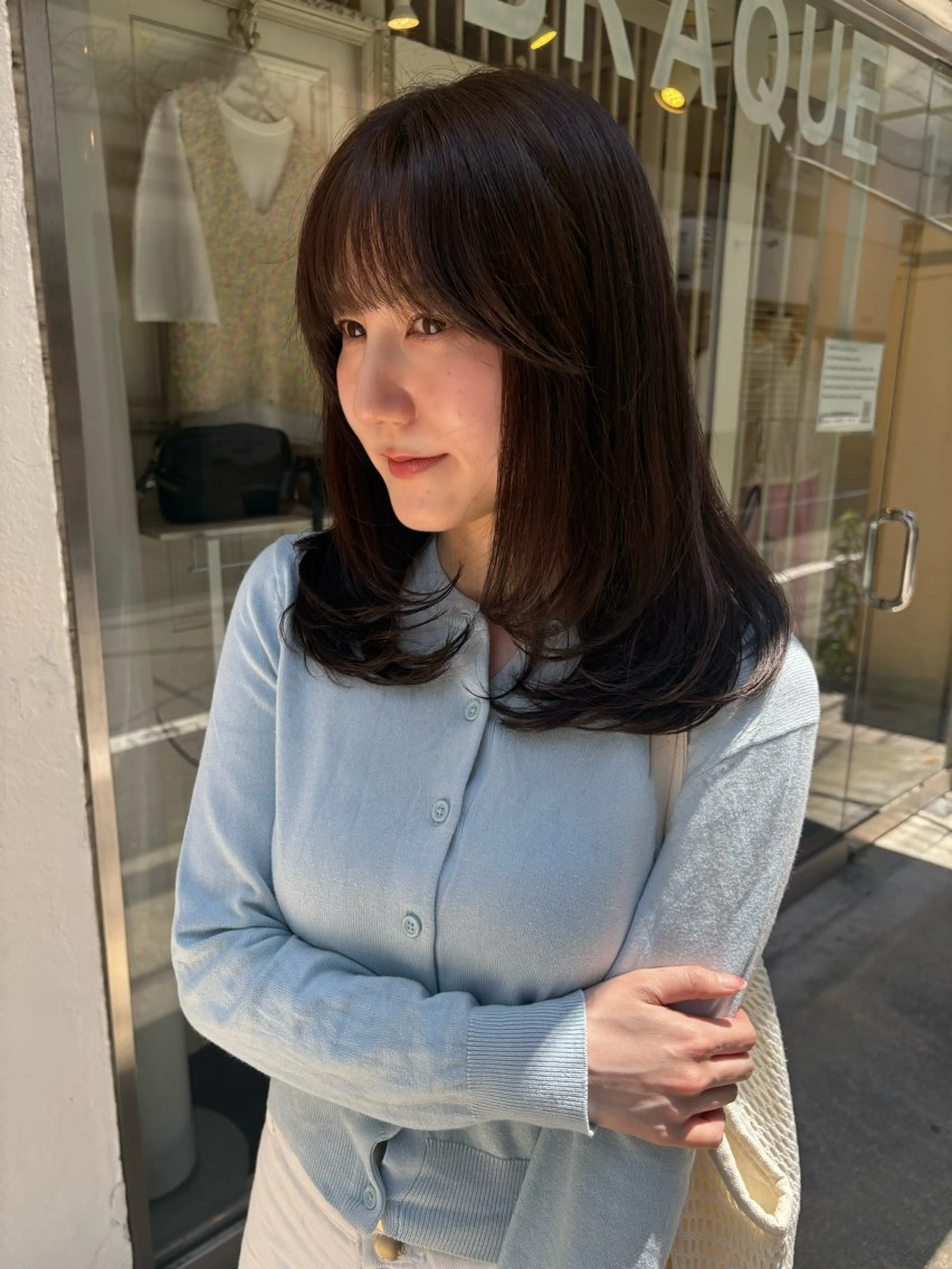ミディアム カラー ミディアムレイヤー レイヤーカット カット ヘアカラー トリートメント なぎさ 🎀 / 透明感カラー/心斎橋のヘアスタイル