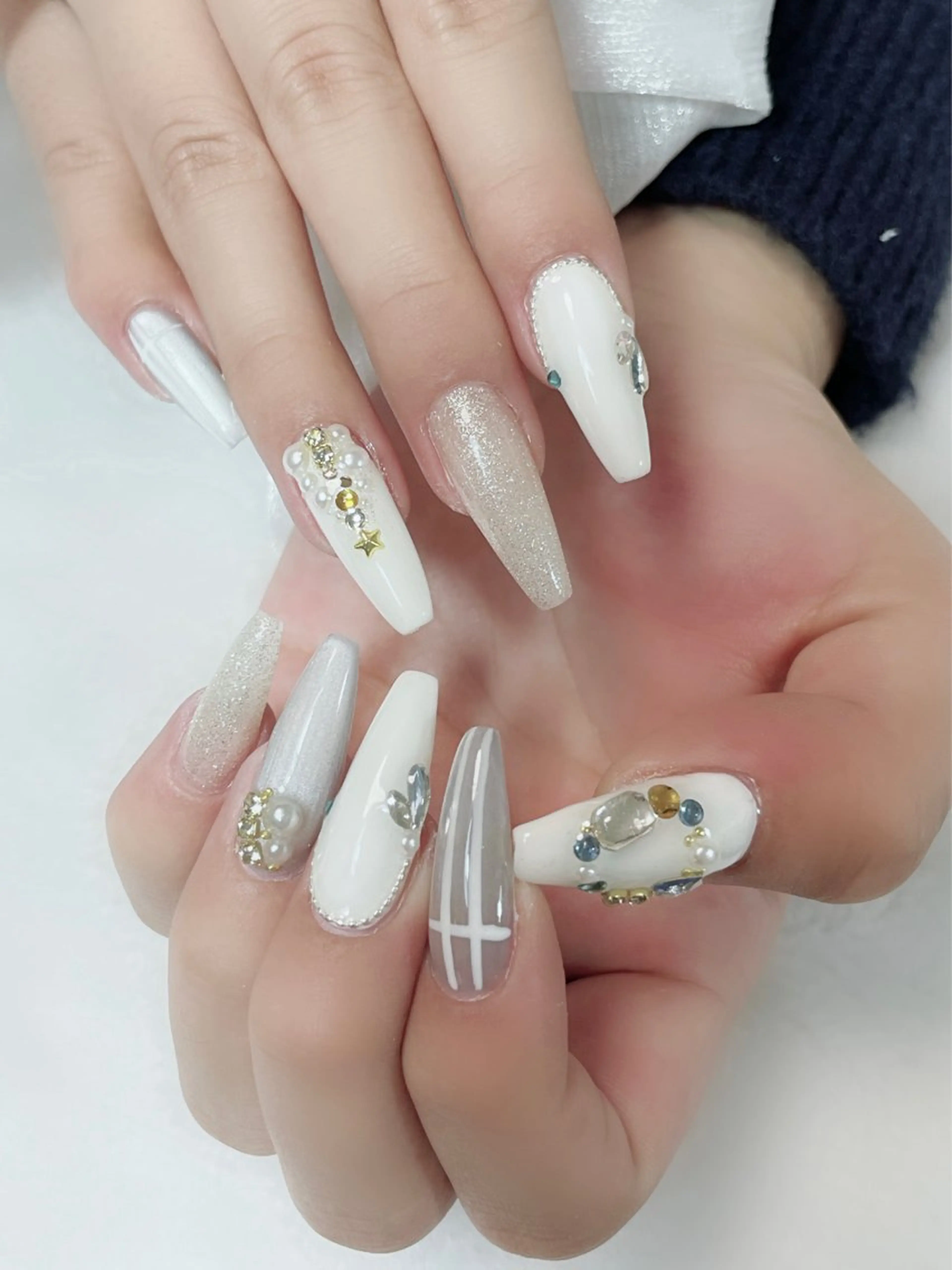 ネイル 長さ出し ネイルチップ 冬ネイル クリスマス Amina nail salonのネイルデザイン