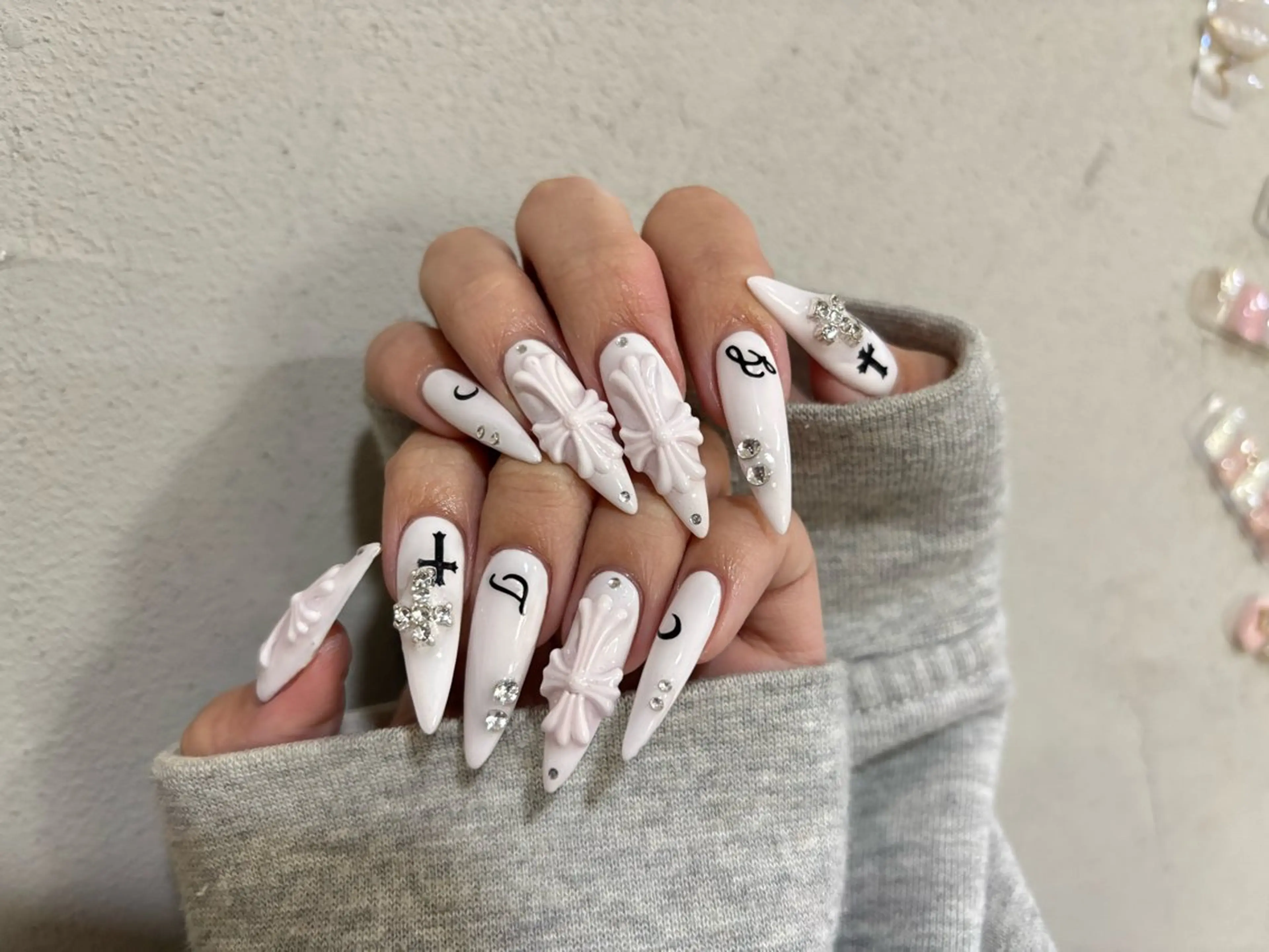 ネイル 渋谷T&B ロング ネイル/ユキ🤎のネイルデザイン